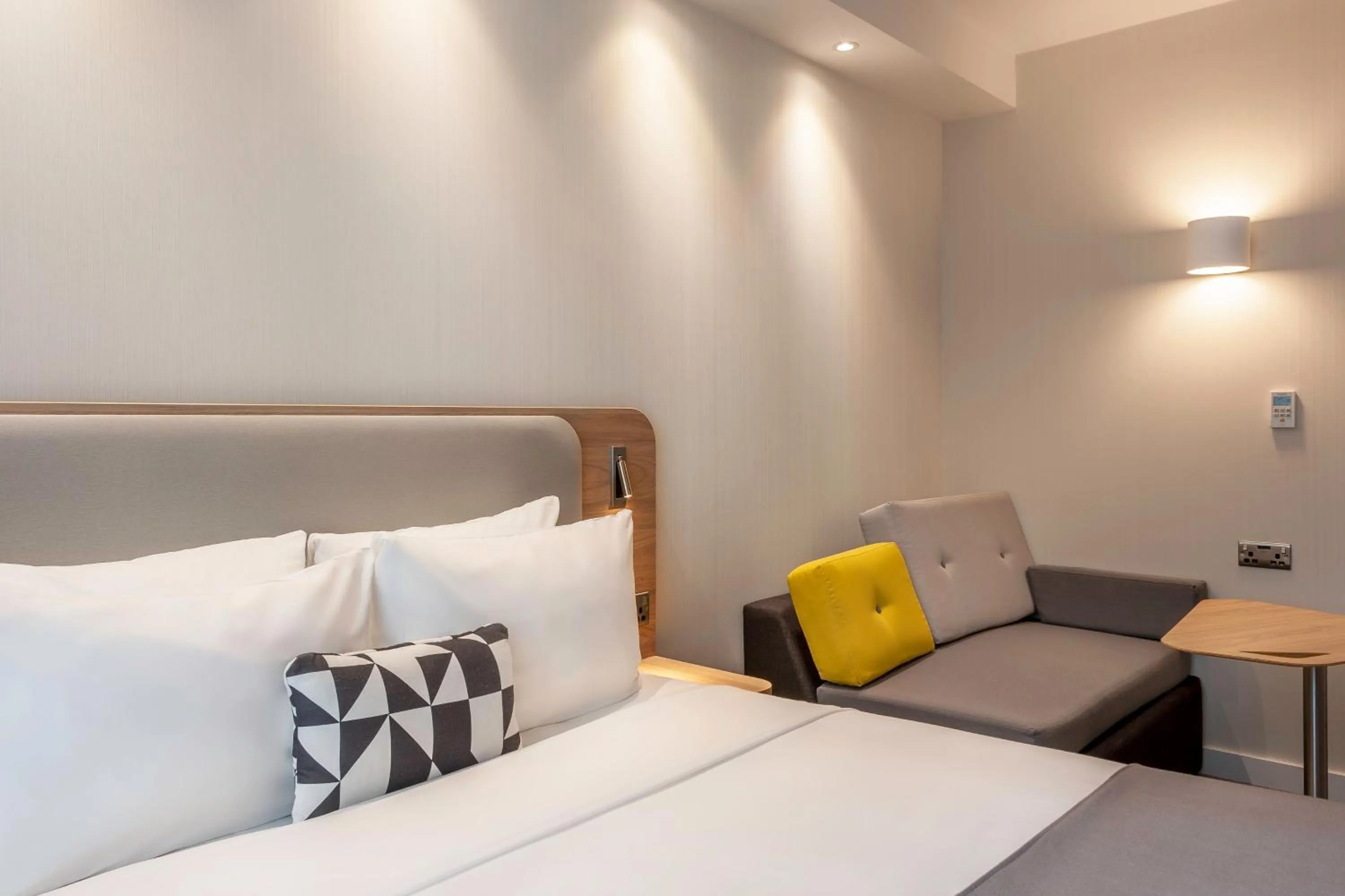 Photo of the whole room in Holiday Inn Express Dublin-Airport by IHG