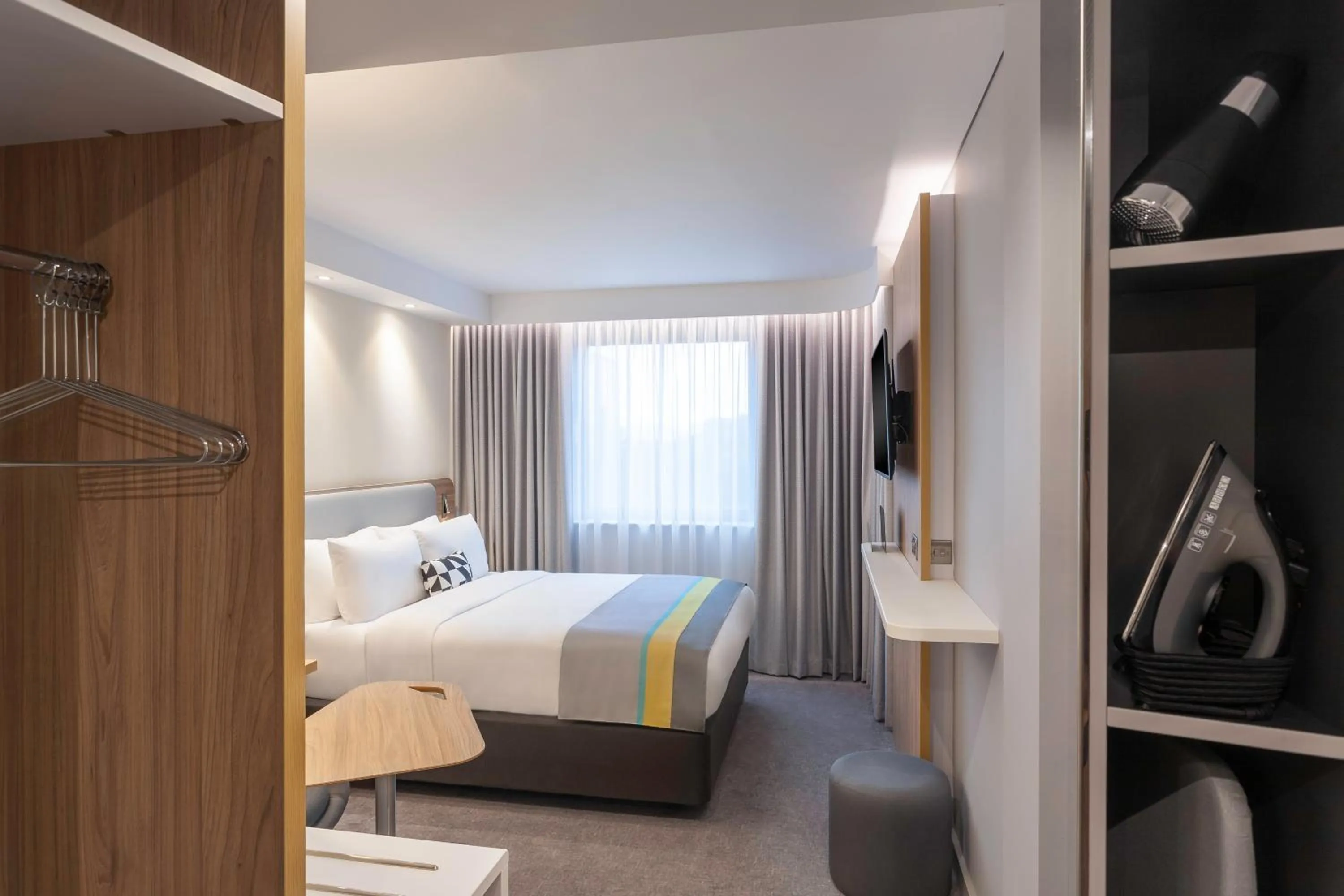 Holiday Inn Express Dublin-Airport by IHG
