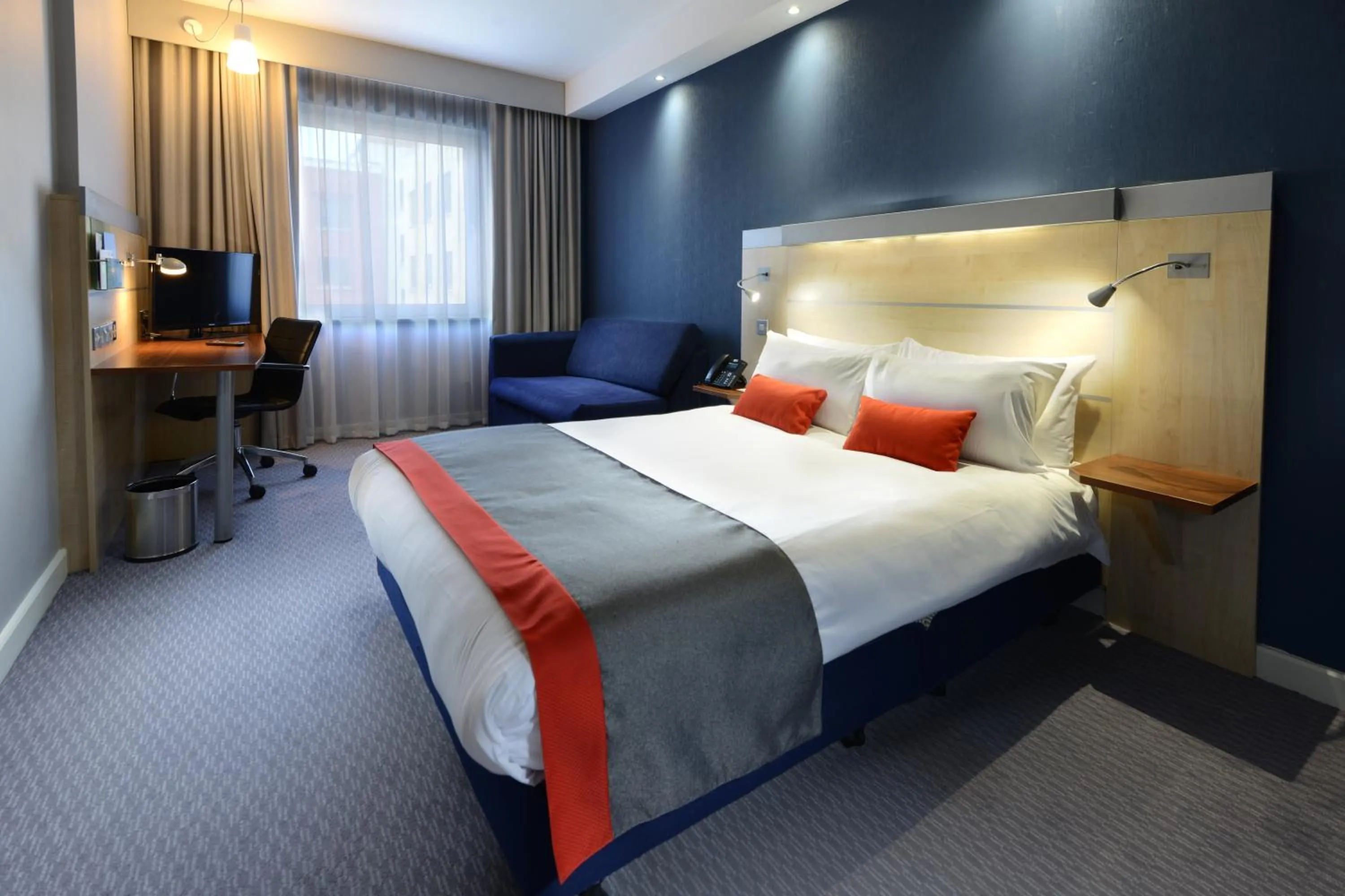 Photo of the whole room in Holiday Inn Express Dublin-Airport by IHG