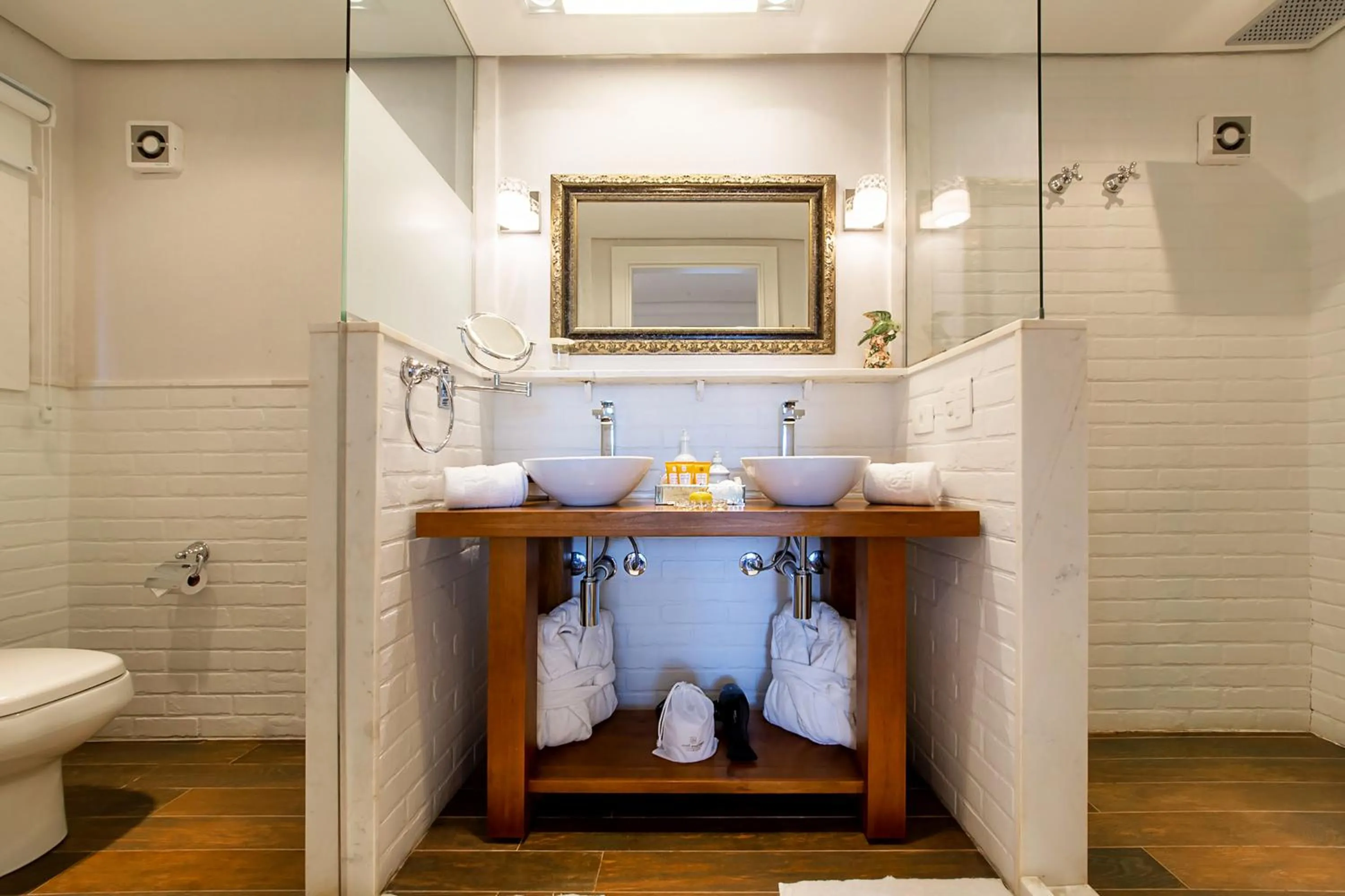 Shower in Castelo Saint Andrews