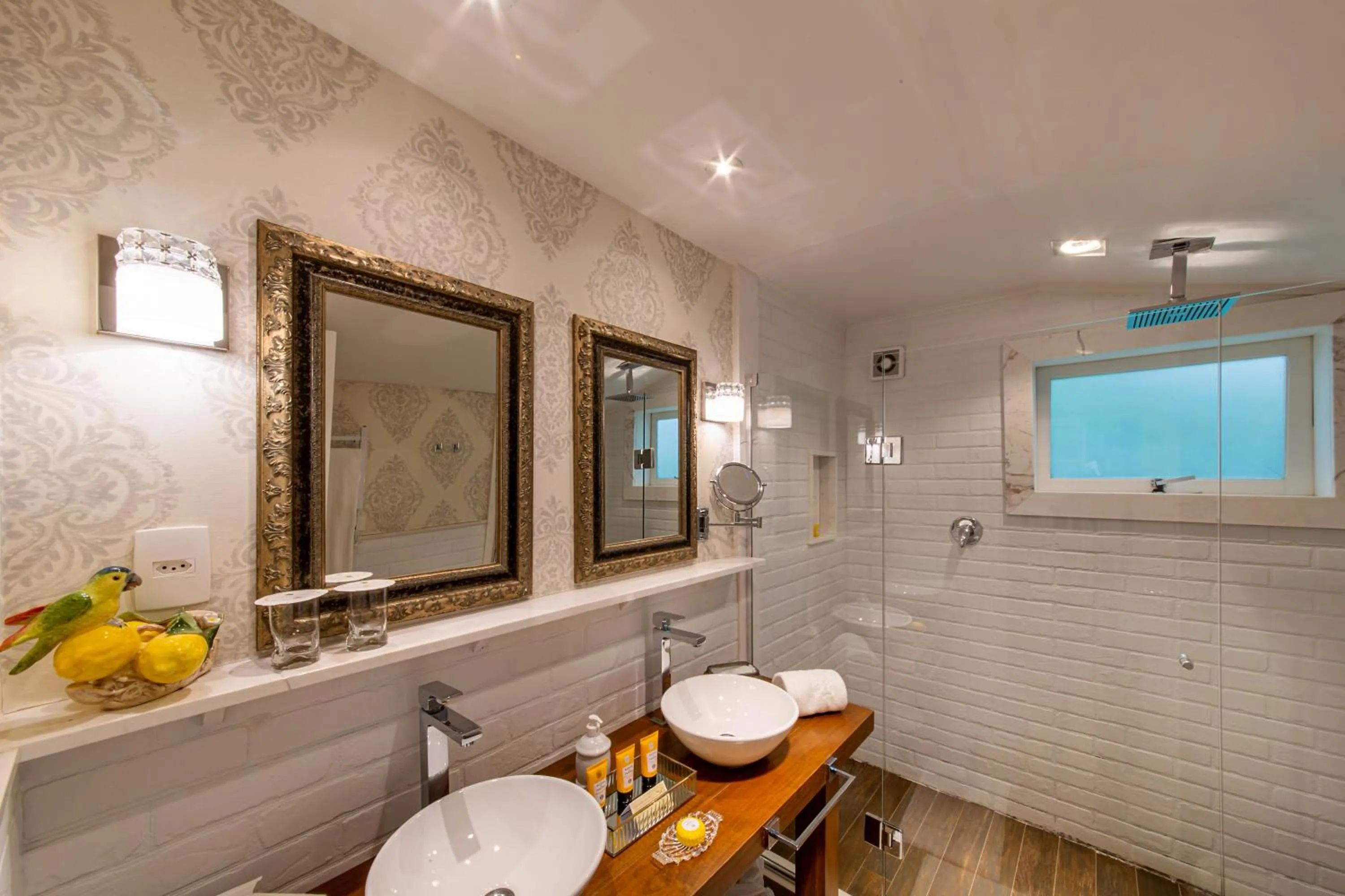 Shower in Castelo Saint Andrews