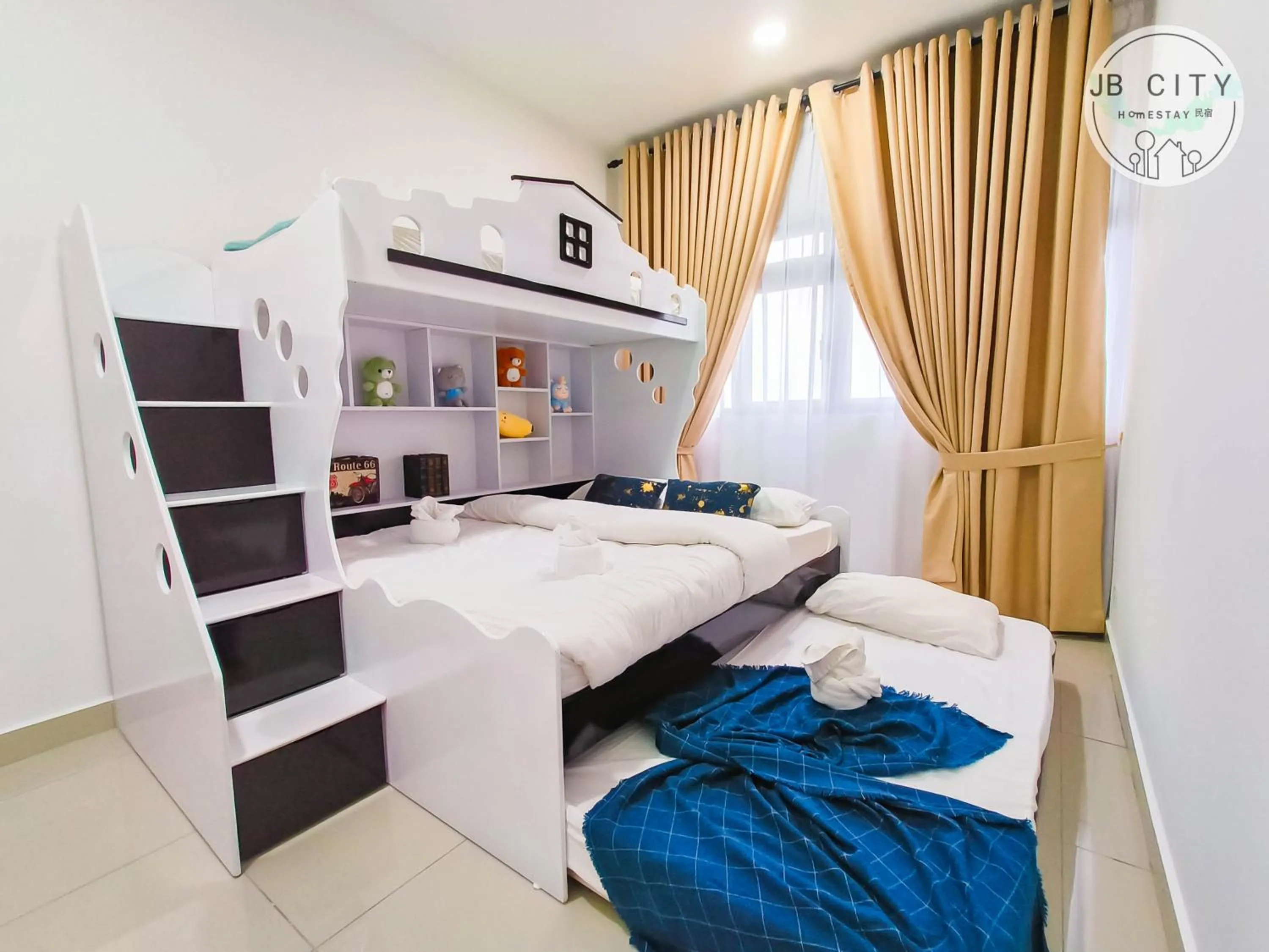 Bed in Pangsapuri Meridian by RR JBcity