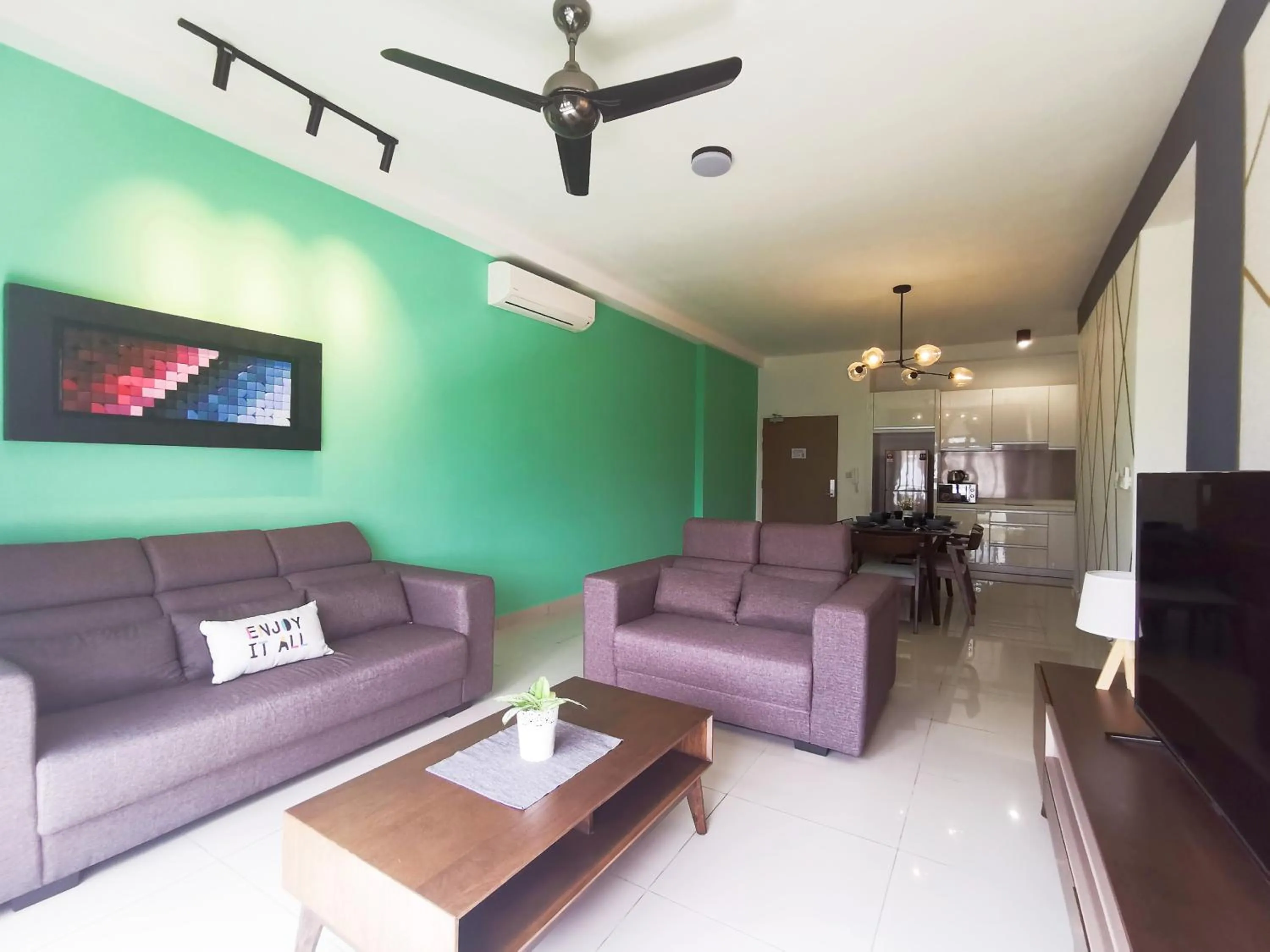 Living room in Pangsapuri Meridian by RR JBcity