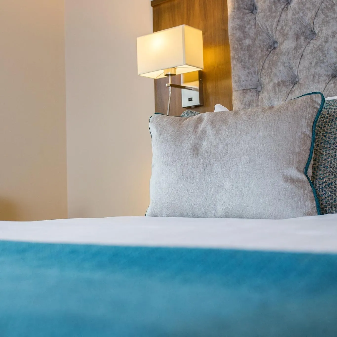 Bed in The Wyatt Hotel