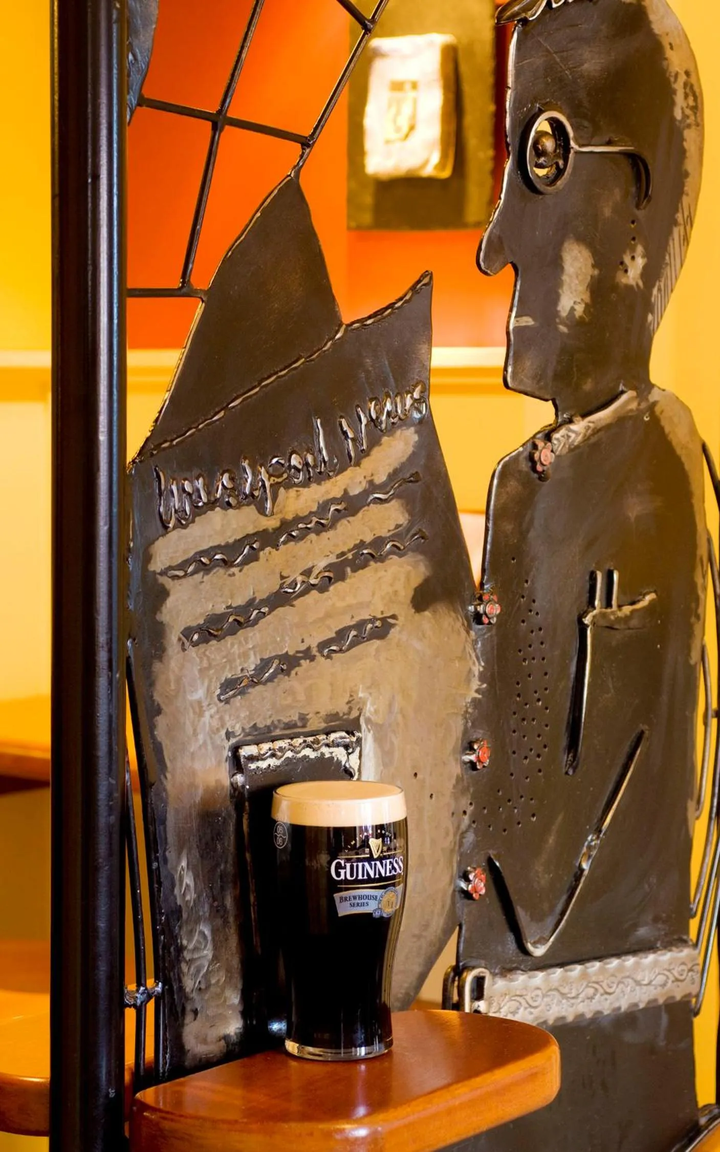 Restaurant/places to eat in The Wyatt Hotel