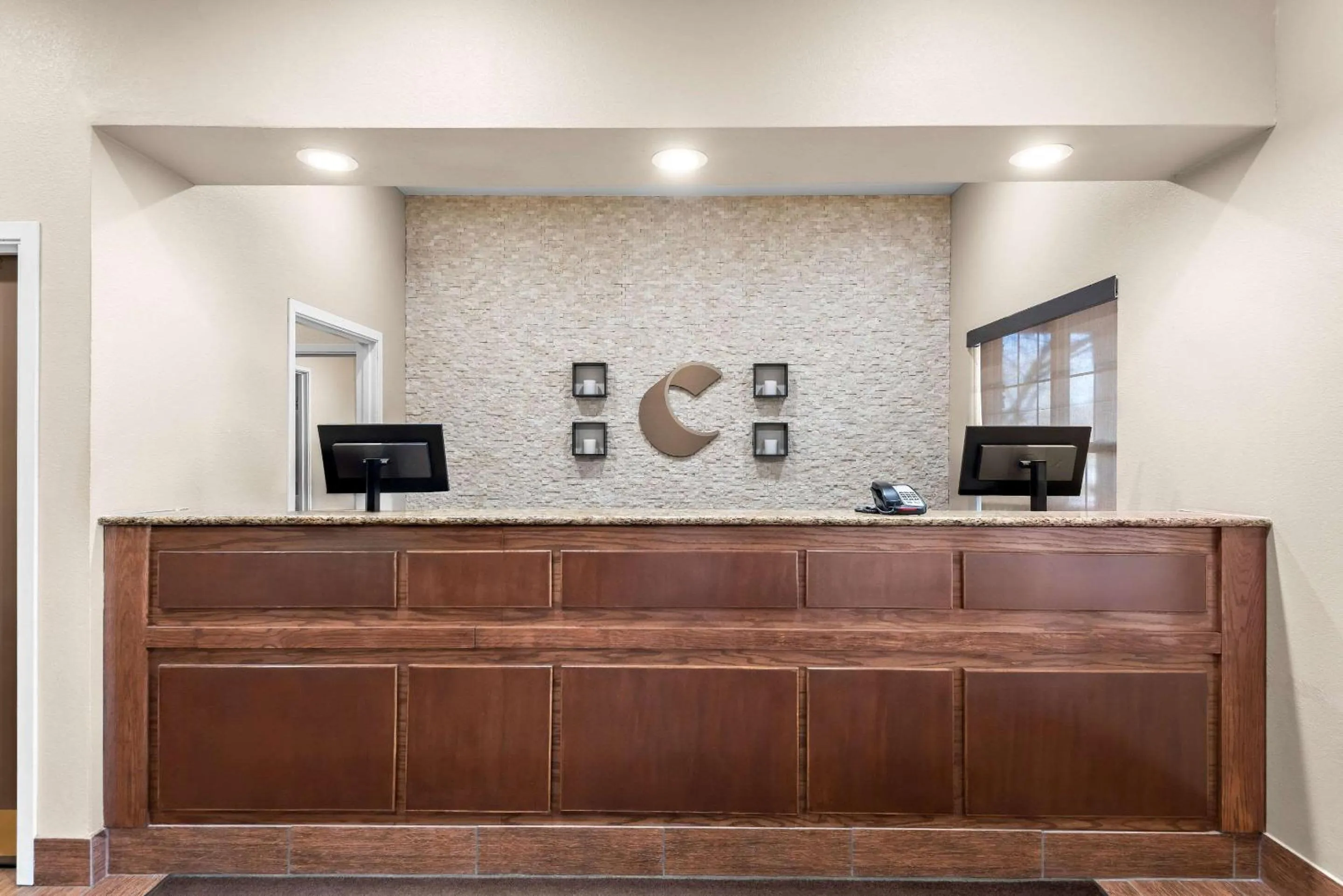 Lobby or reception in Comfort Inn & Suites Independence