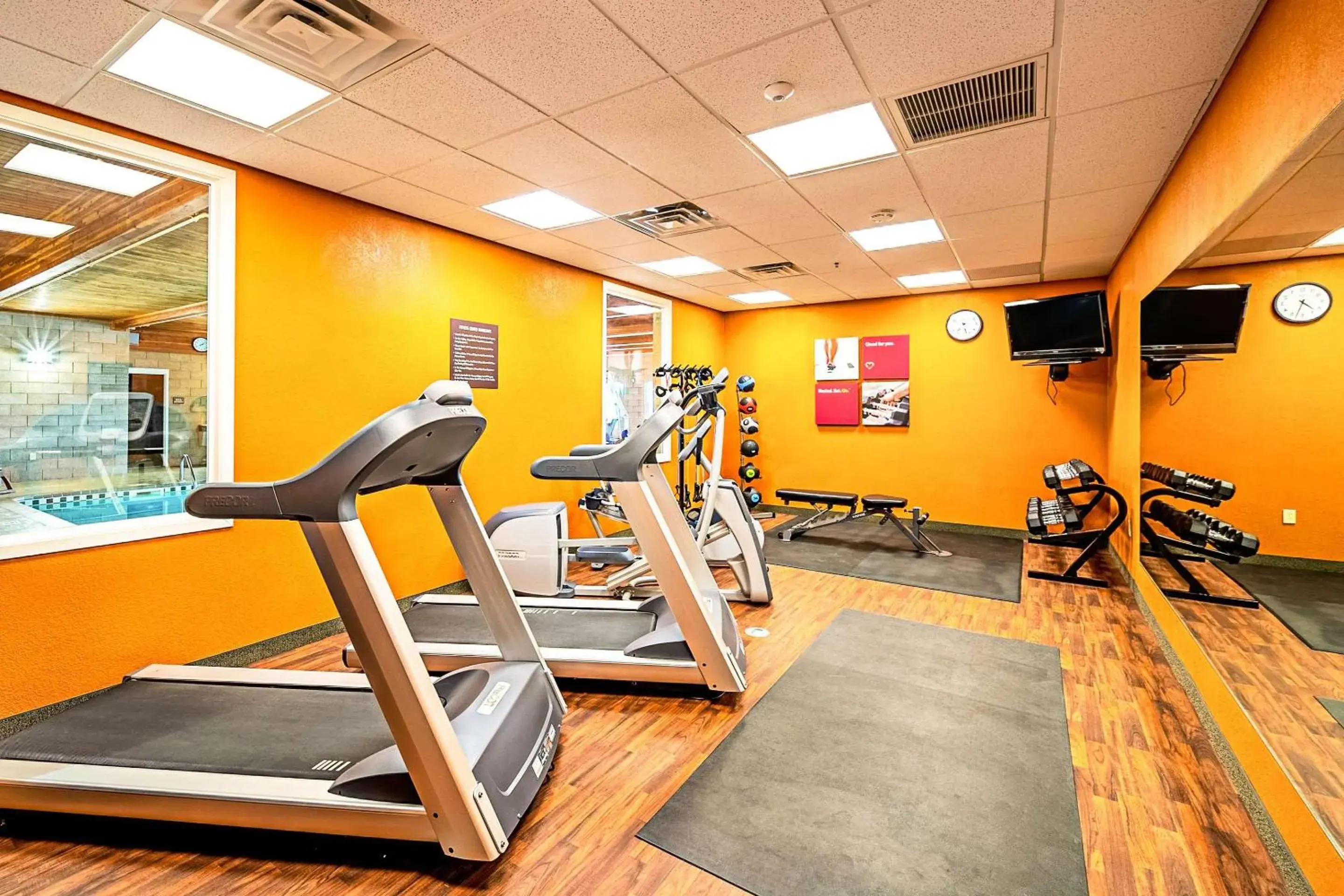 Fitness centre/facilities in Comfort Inn & Suites Independence Fitness centre/facilities in Comfort Inn & Suites Independence