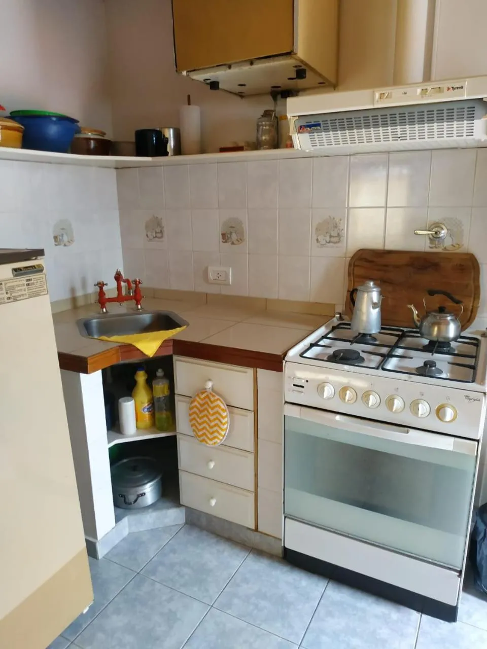 Kitchen or kitchenette in Departamentos Arco Iris Tandil