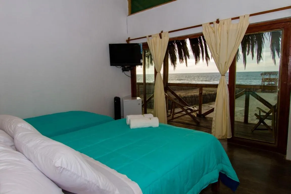 Day, Bed in Bamboo Lodge