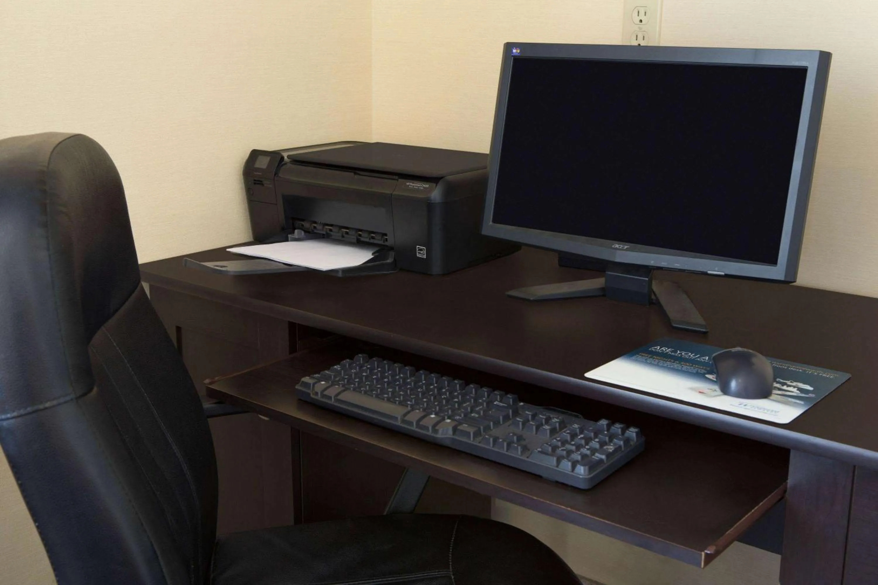 Business facilities in Baymont by Wyndham Oklahoma City Airport