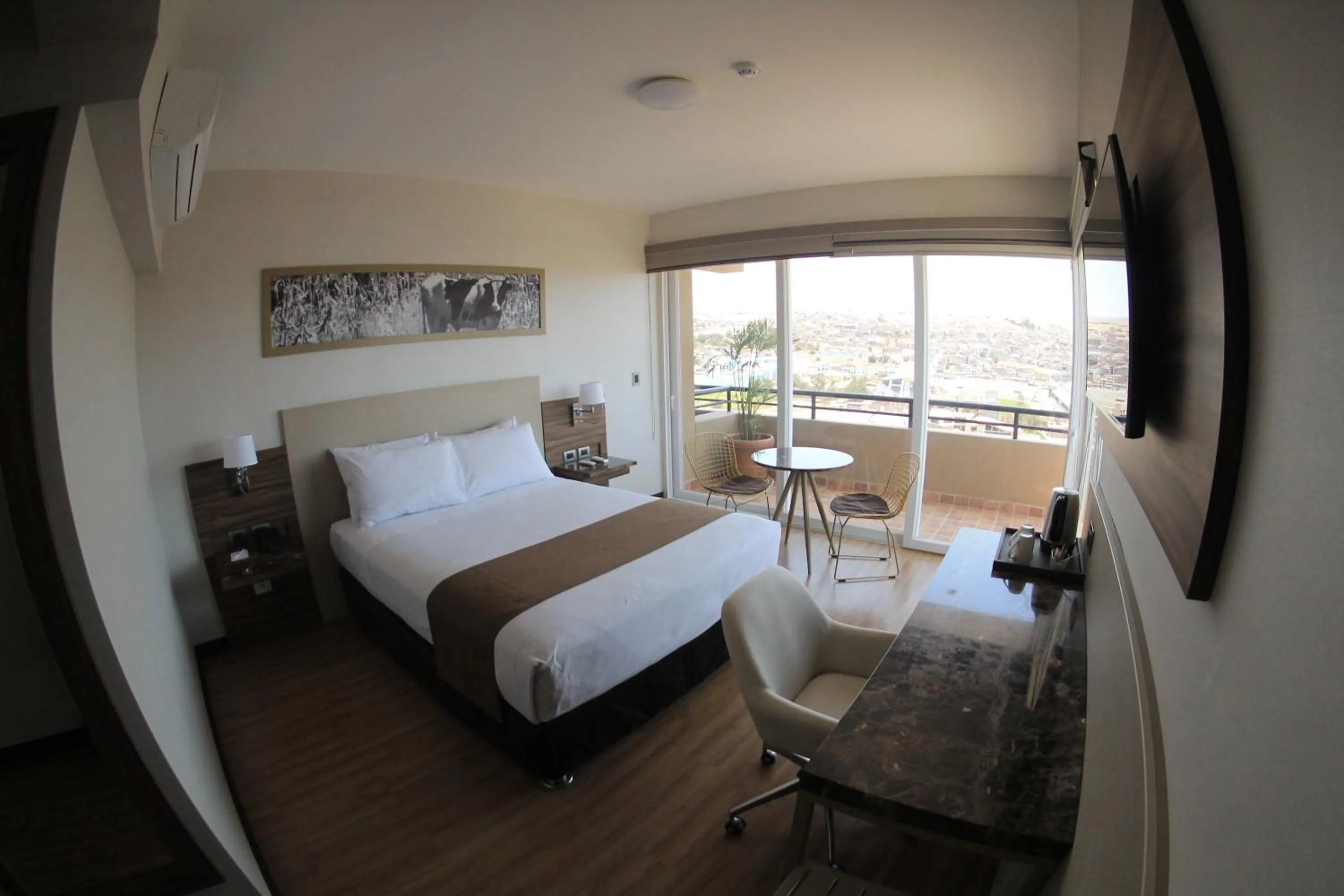 Bedroom, Bed in DM Hoteles Moquegua