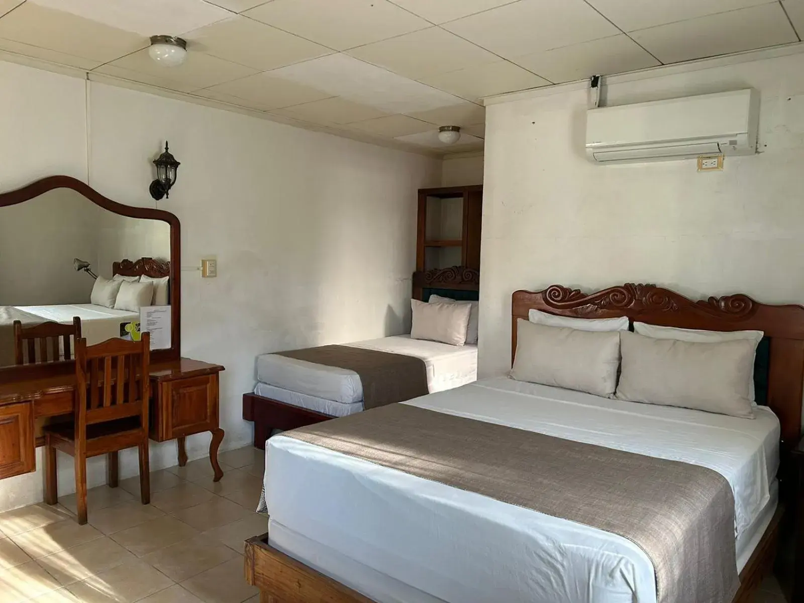 Budget Triple Room - single occupancy in Hotel Javy Budget Triple Room - single occupancy in Hotel Javy