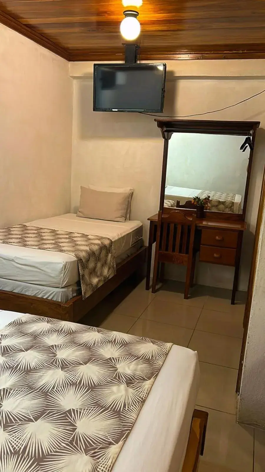 Budget Triple Room - single occupancy in Hotel Javy Budget Triple Room - single occupancy in Hotel Javy