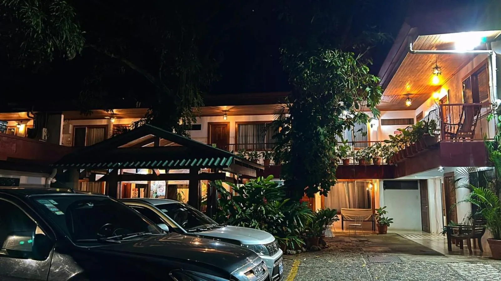 Property building in Hotel Javy