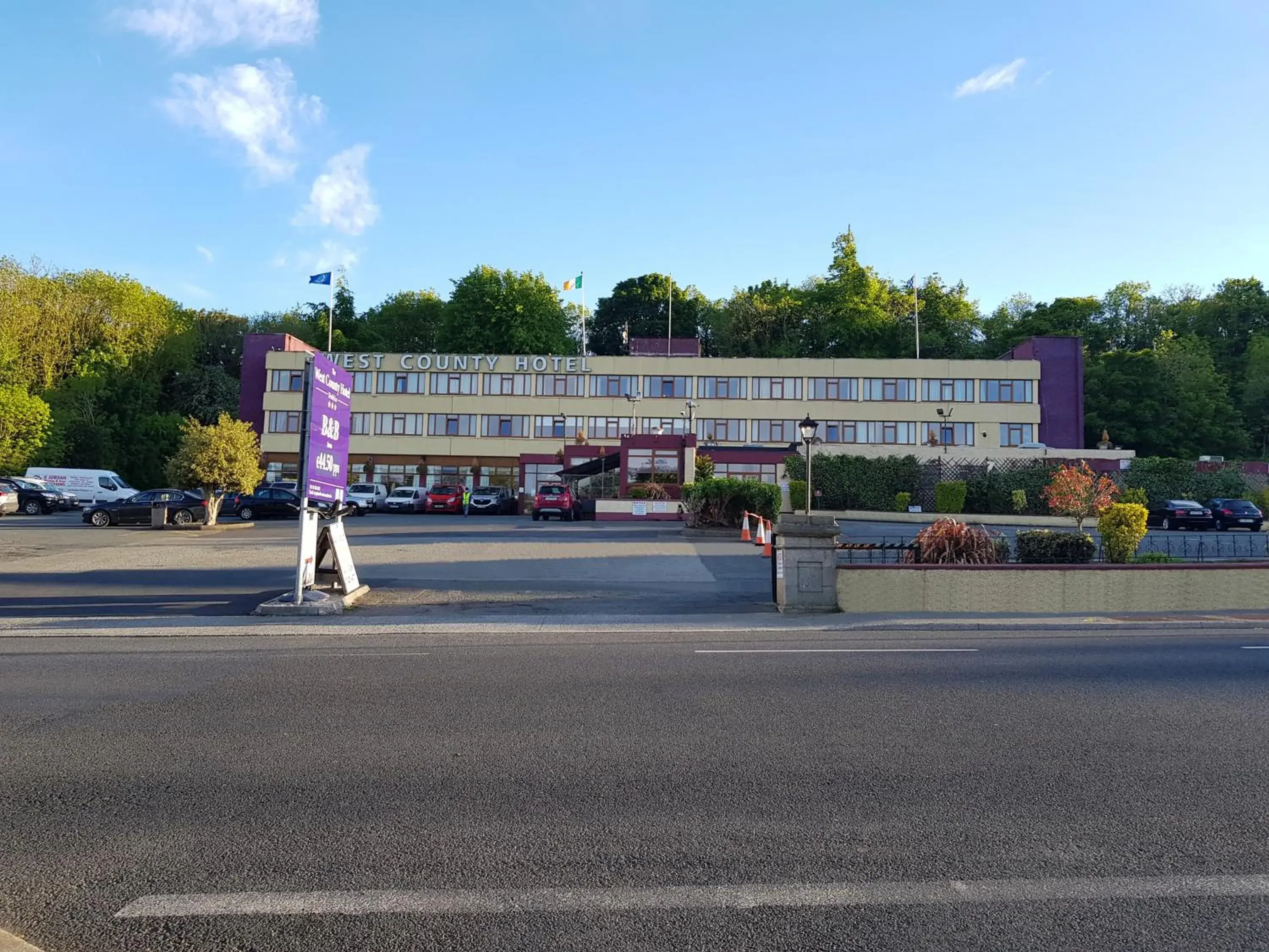 Property building in West County Hotel Property building in West County Hotel