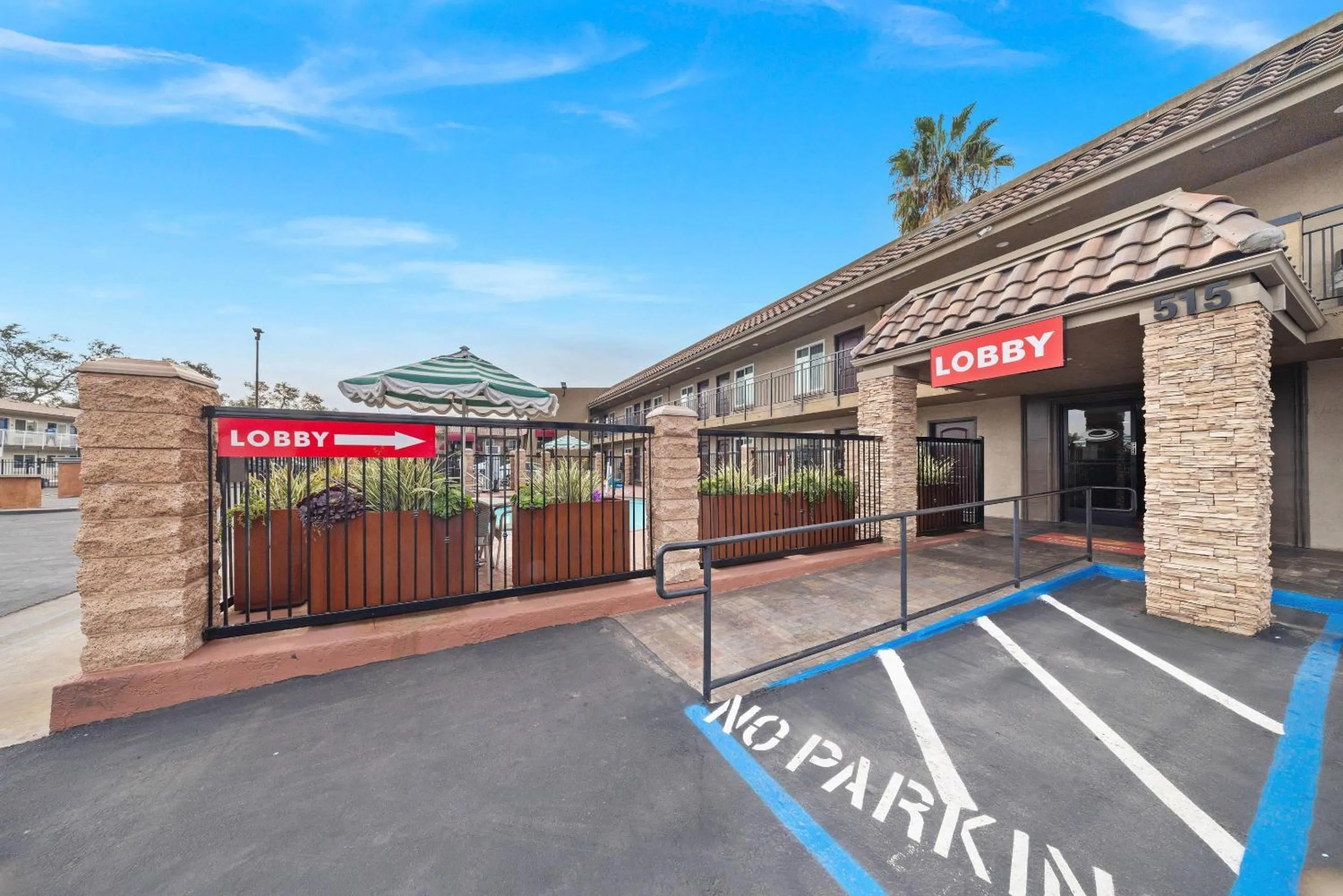 Property building in Econo Lodge Inn & Suites Escondido Downtown