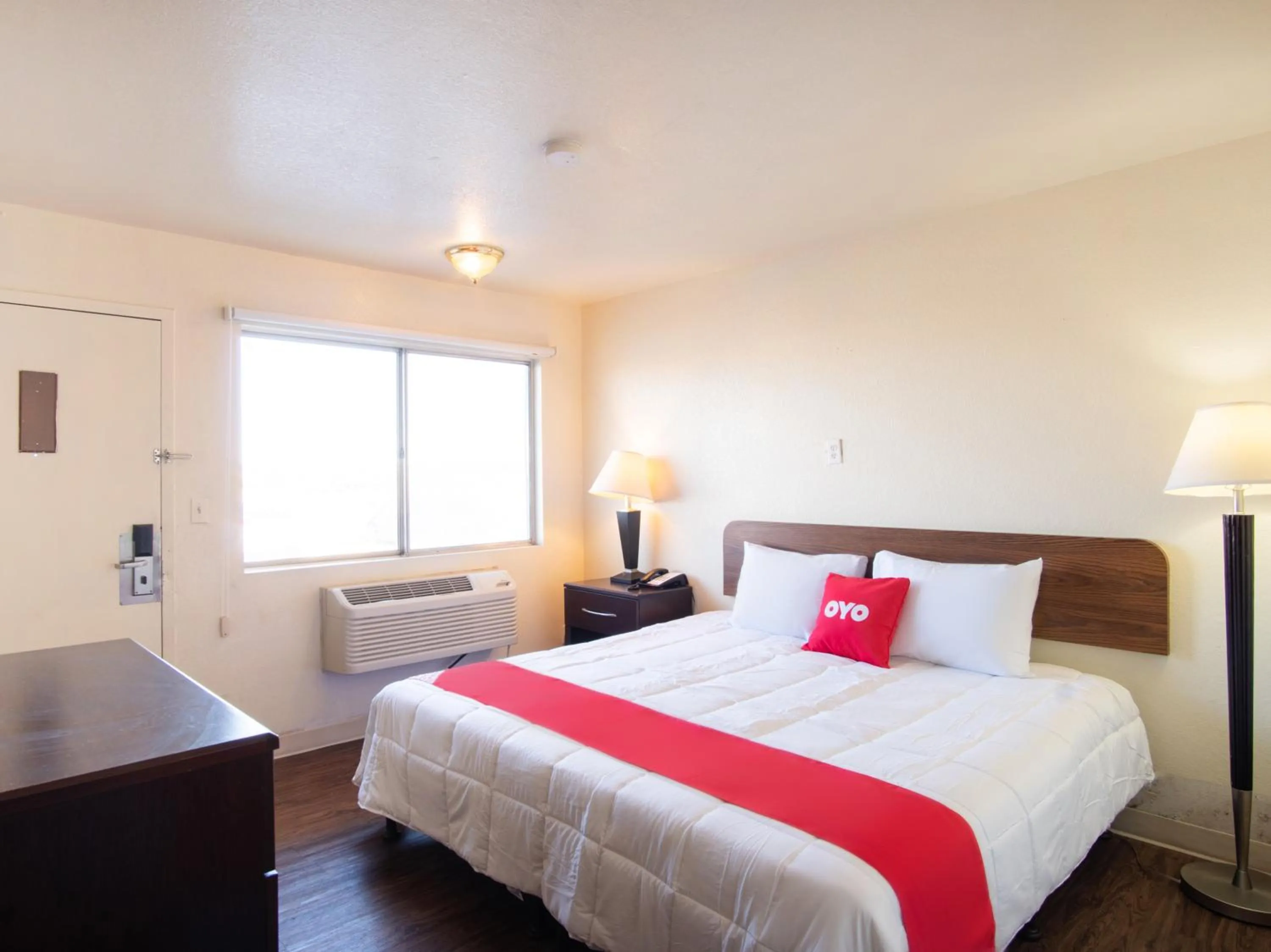 Bedroom, Bed in Budgetlodge