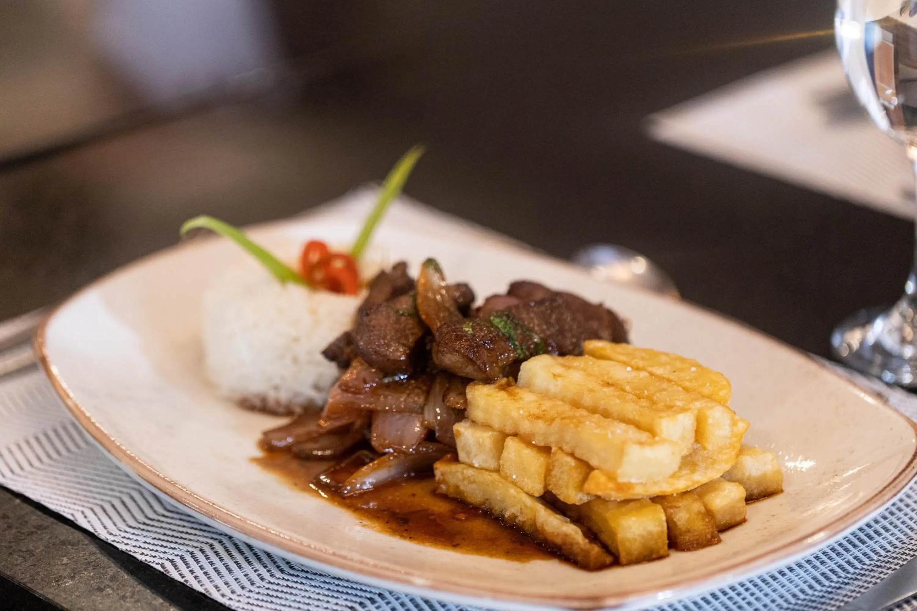 Restaurant/places to eat in DM Hoteles Tacna