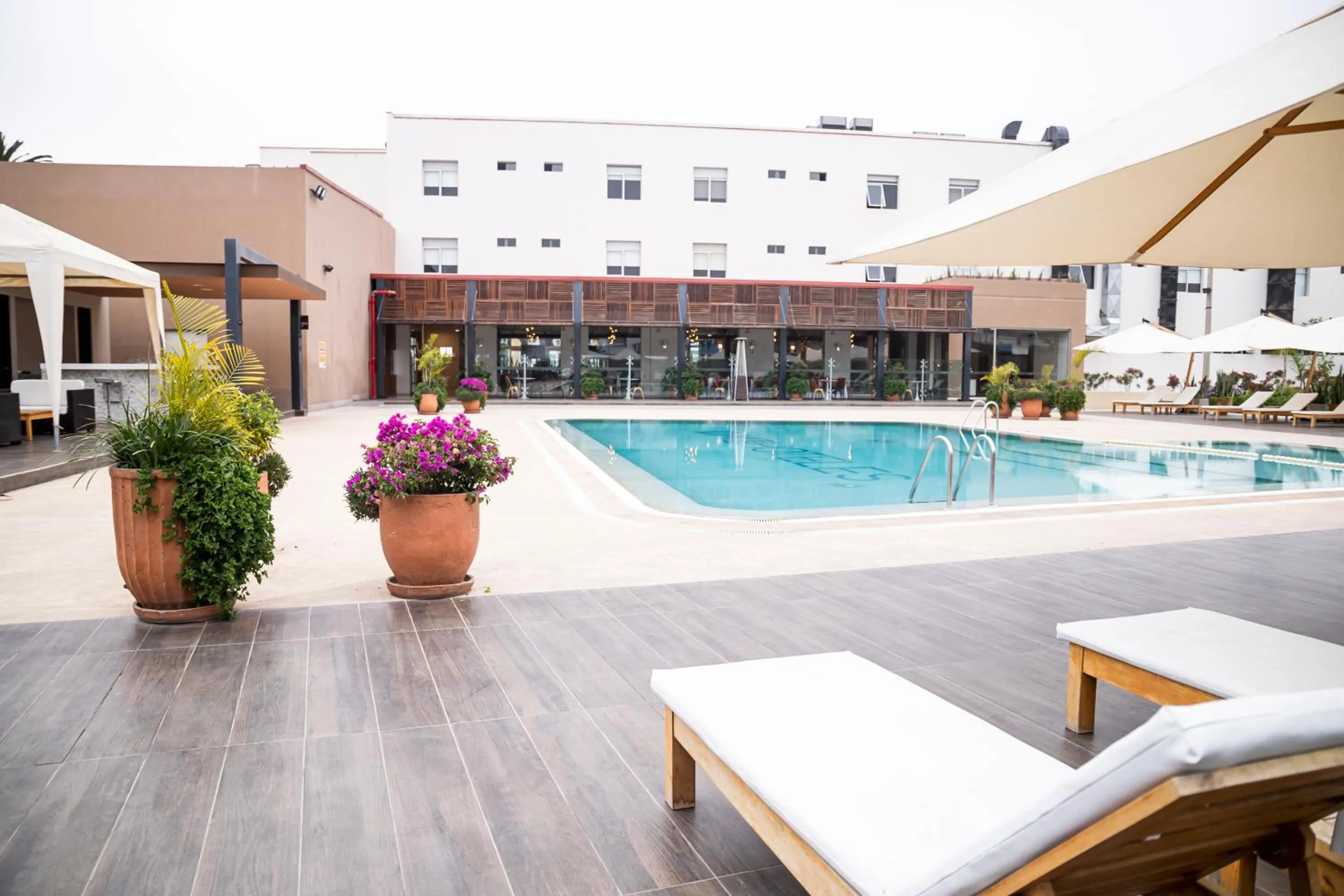 Swimming pool in DM Hoteles Tacna