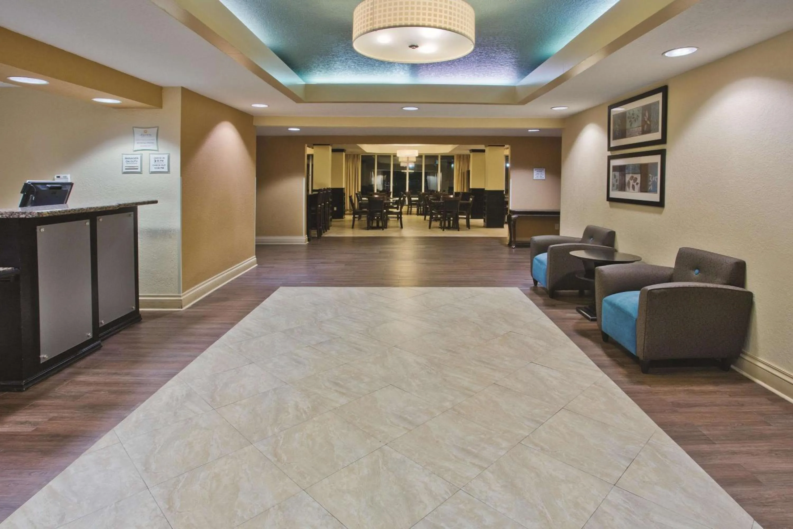 Lobby or reception in La Quinta by Wyndham Hot Springs