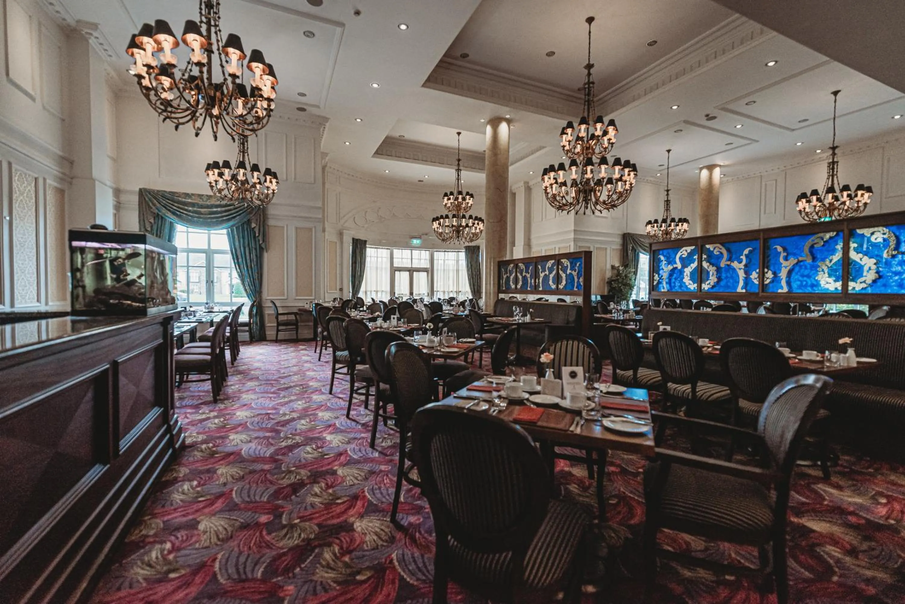 Restaurant/places to eat in Knightsbrook Hotel & Golf Resort