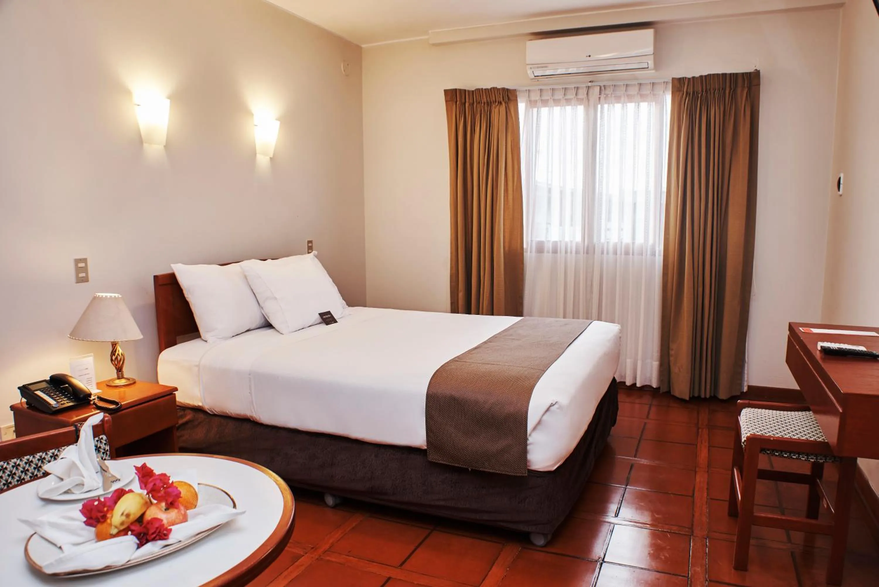 Bedroom, Bed in DM Hoteles Nasca