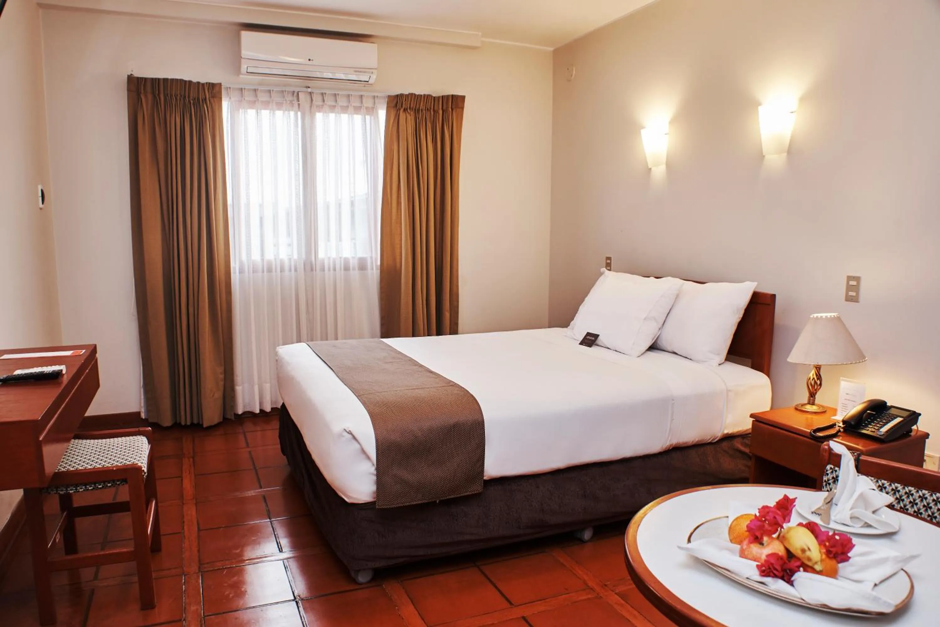 Bedroom, Bed in DM Hoteles Nasca