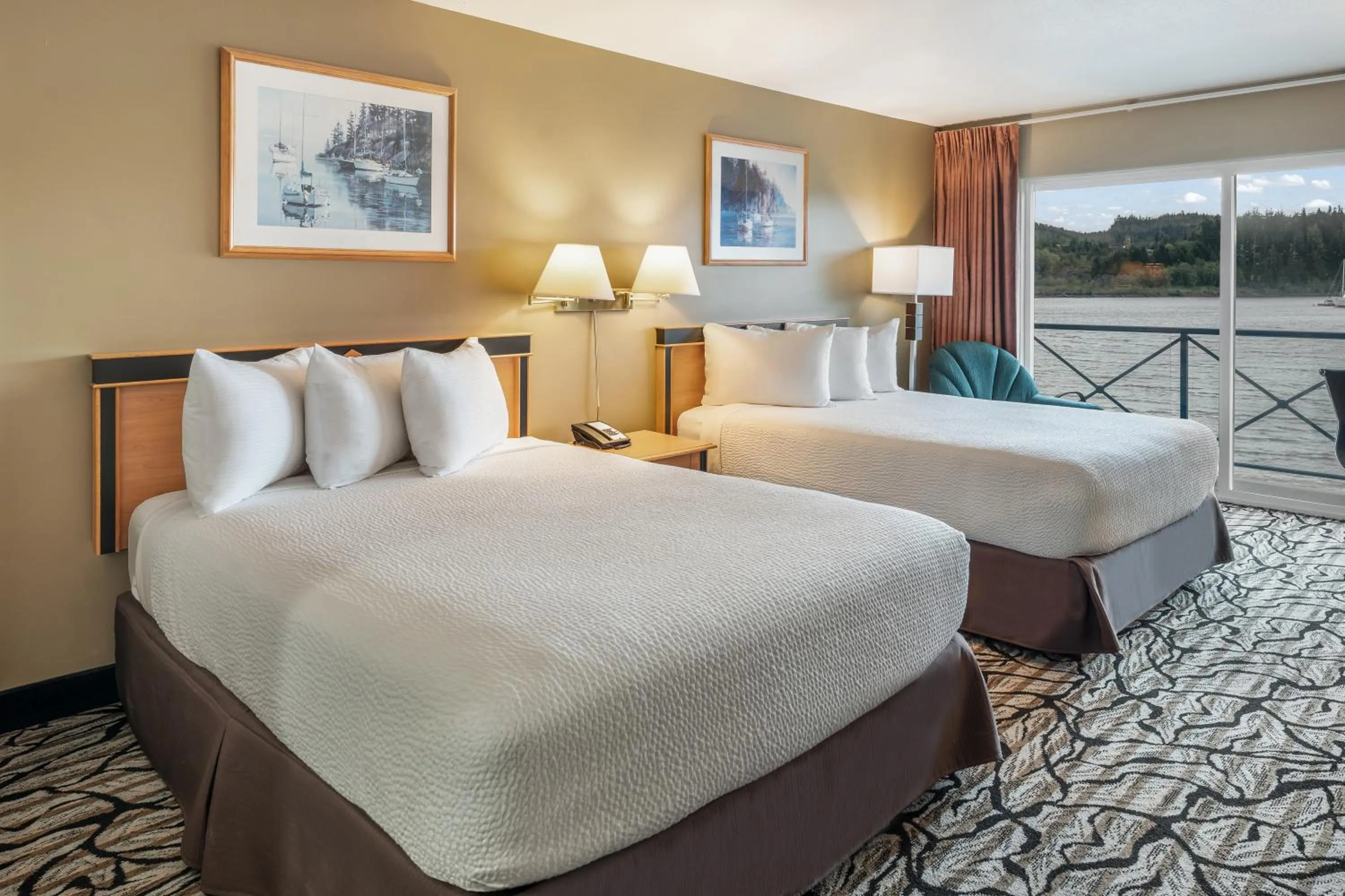 Bedroom, Bed in Glen Lyon Inn