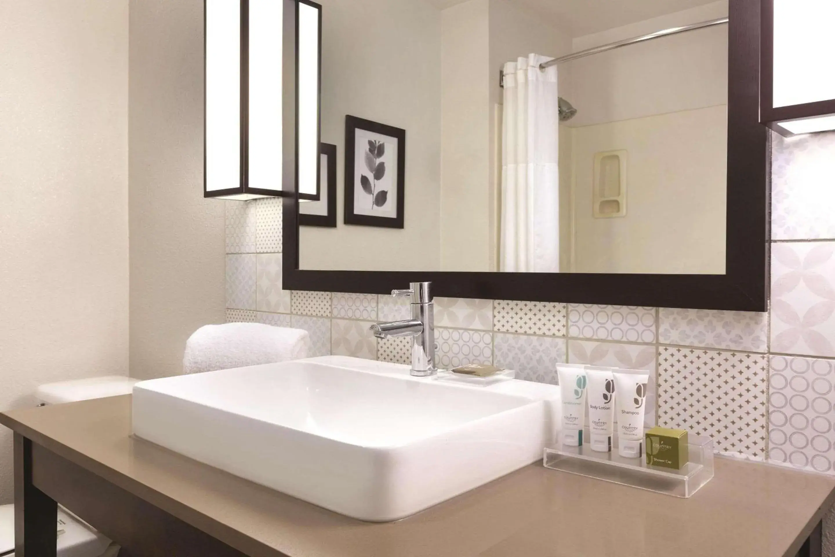 Bedroom in Country Inn & Suites by Radisson, Fresno North, CA Bedroom in Country Inn & Suites by Radisson, Fresno North, CA