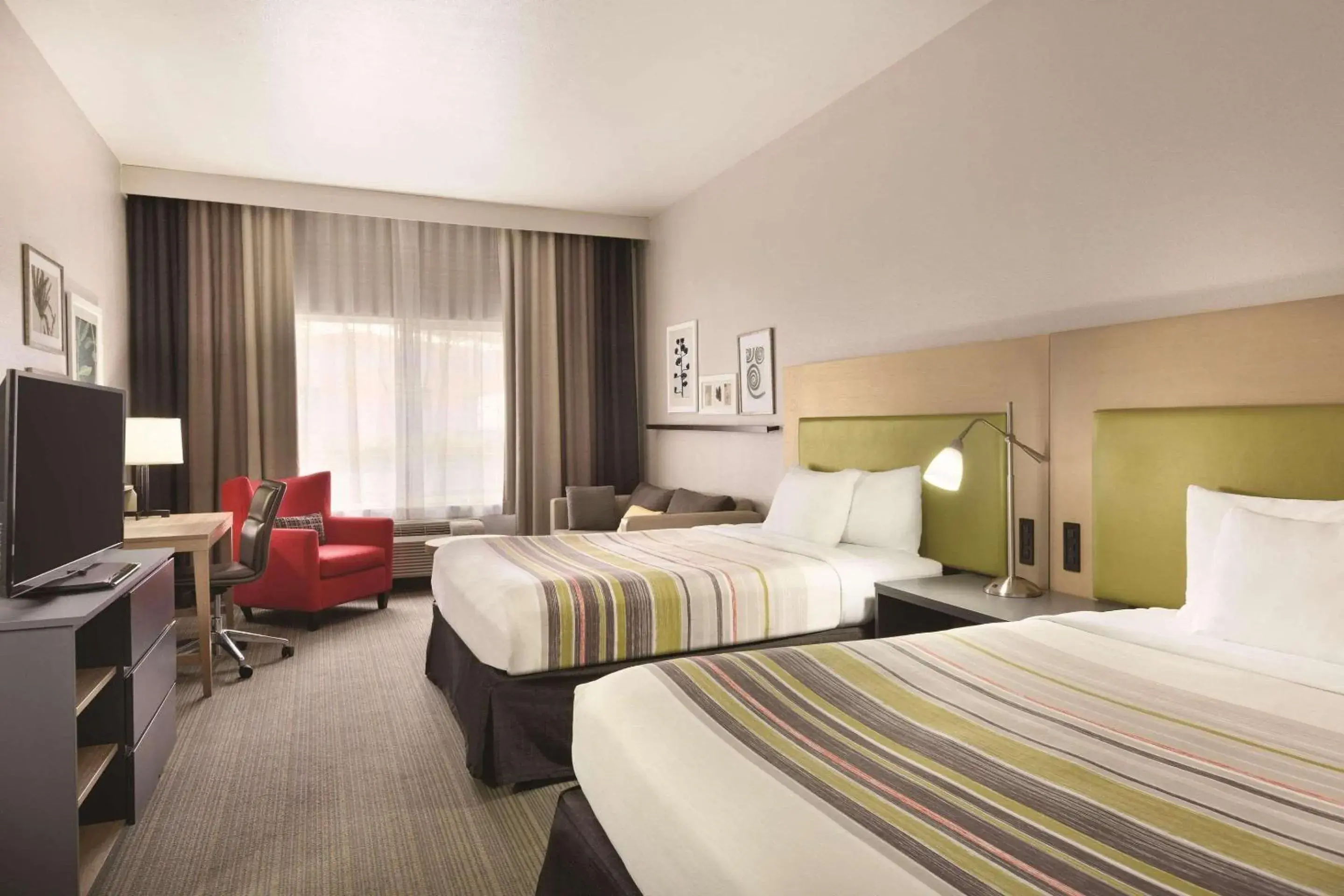 Bedroom, Bed in Country Inn & Suites by Radisson, Fresno North, CA Bedroom, Bed in Country Inn & Suites by Radisson, Fresno North, CA