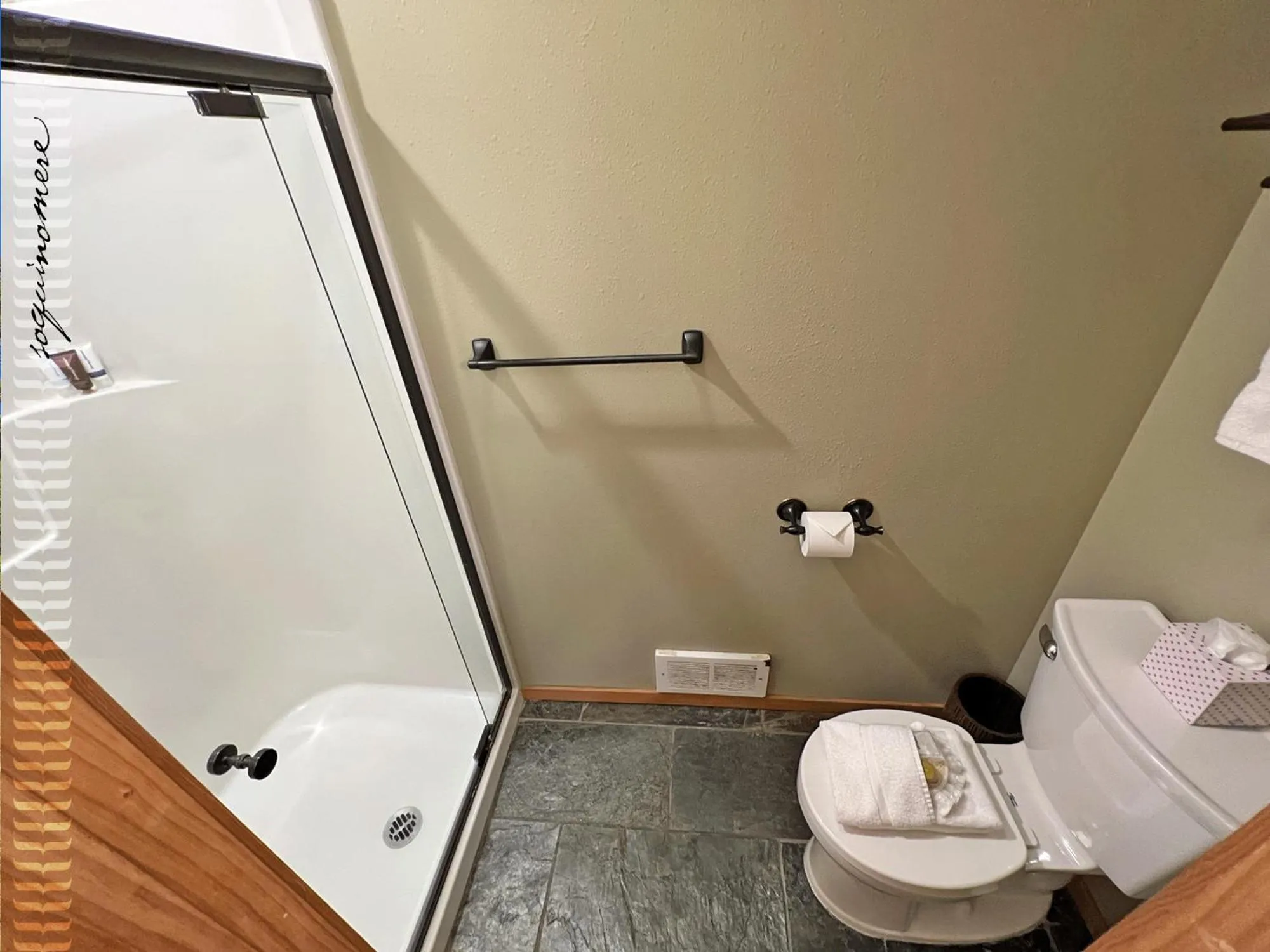 Tide Pool Cabin, a Soquinomere Private Hotel on the Dunes, Downtown Ocean Shores