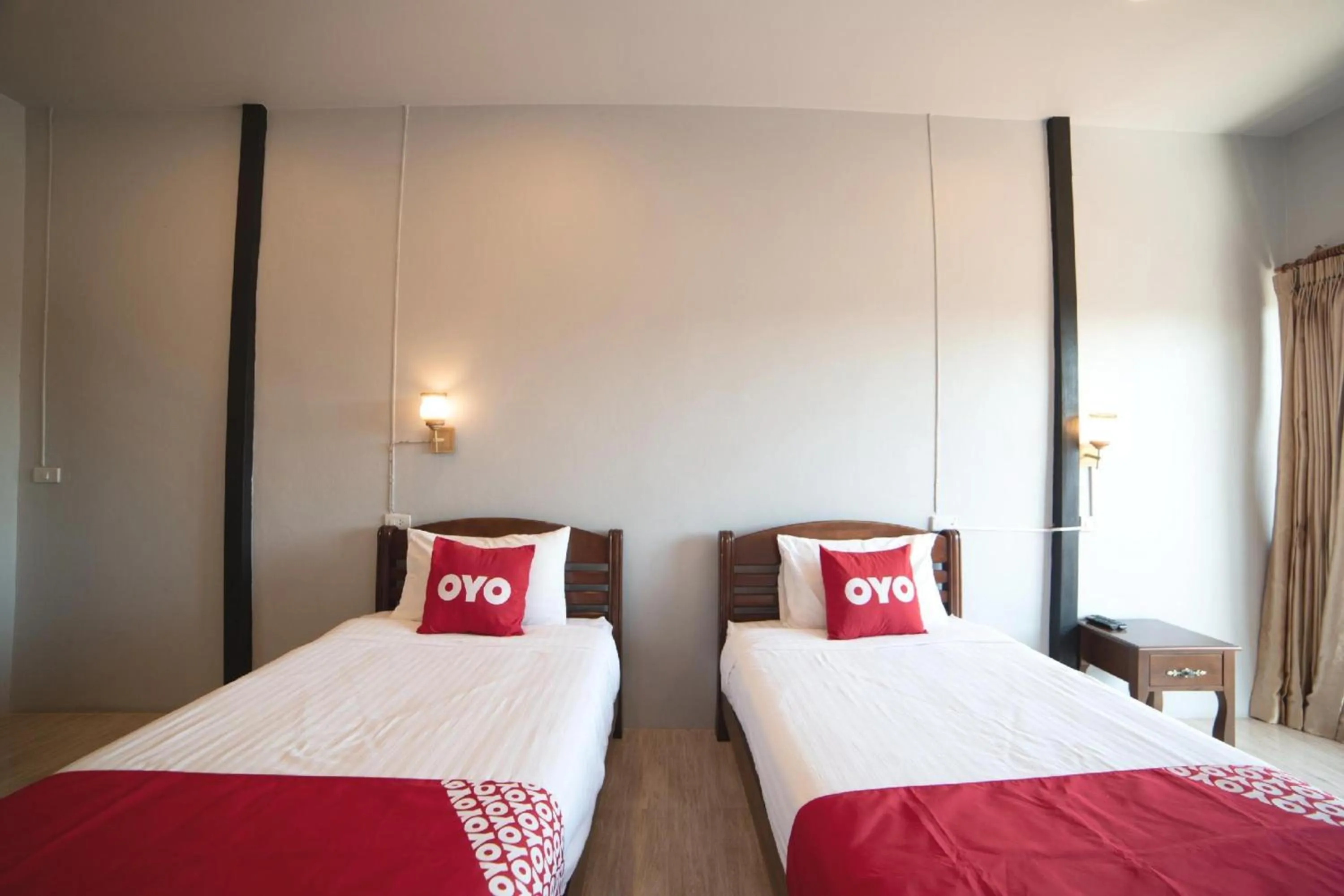Photo of the whole room, Bed in OYO 465 Krung Kao Traveller Lodge