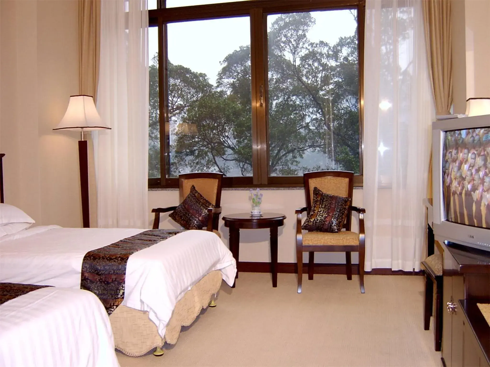 Bedroom, Bed in Guangzhou Aiqun Hotel - Canton Fair Free Shuttle Bus during Canton Fair period Bedroom, Bed in Guangzhou Aiqun Hotel - Canton Fair Free Shuttle Bus during Canton Fair period