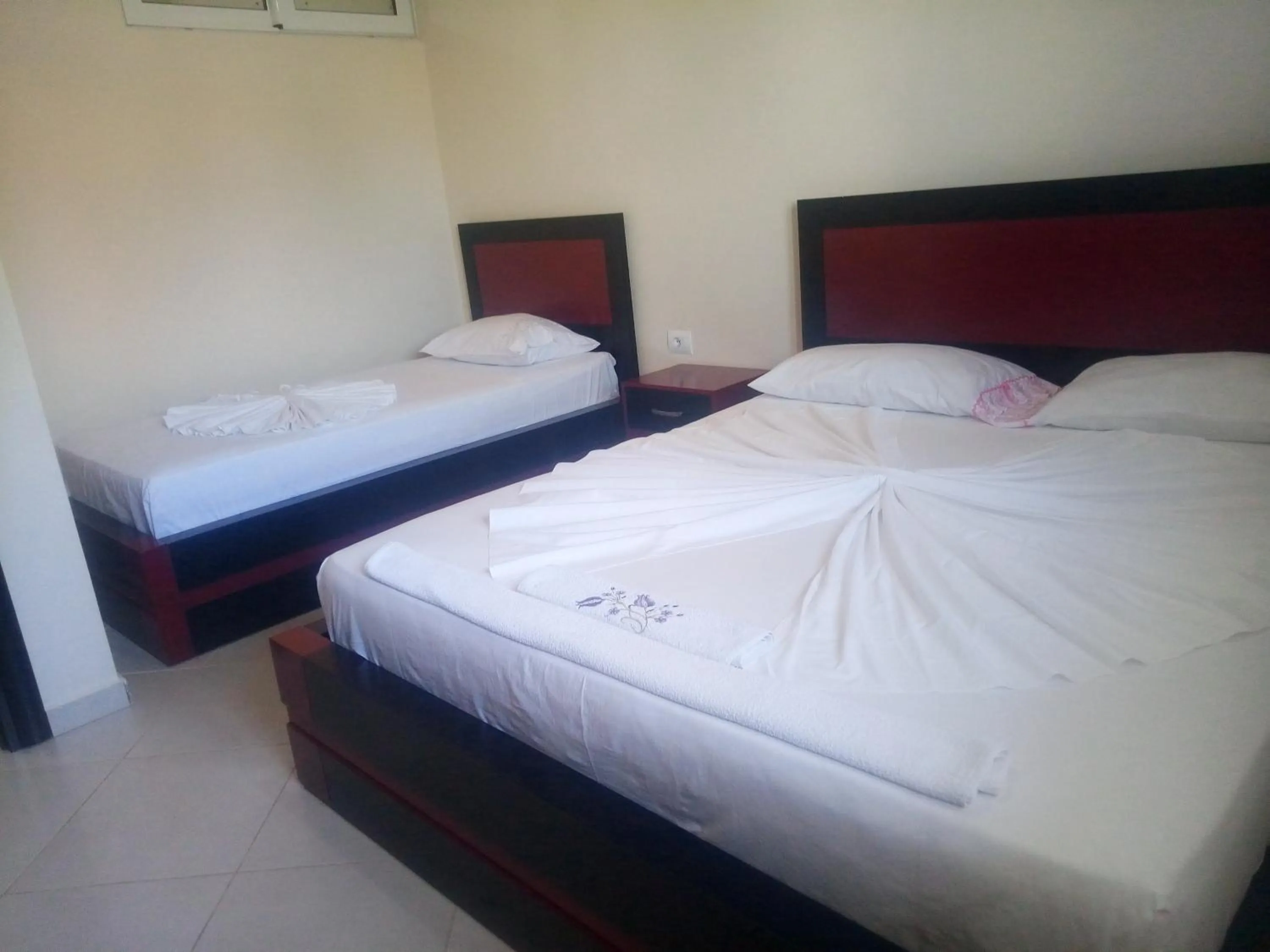 Bed in Vila Zeqo Muka 1