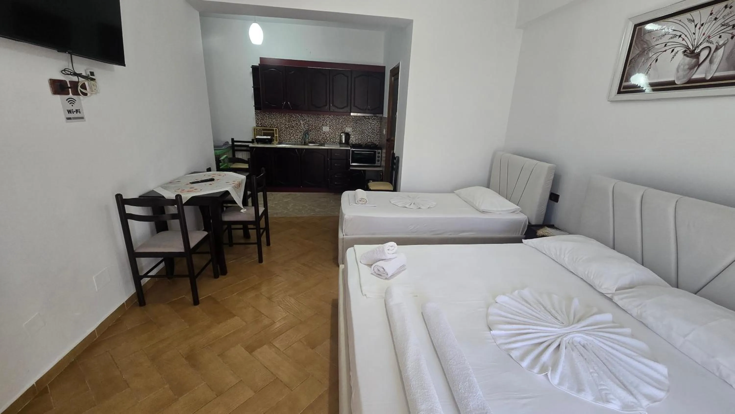 Bed in Vila Zeqo Muka 1