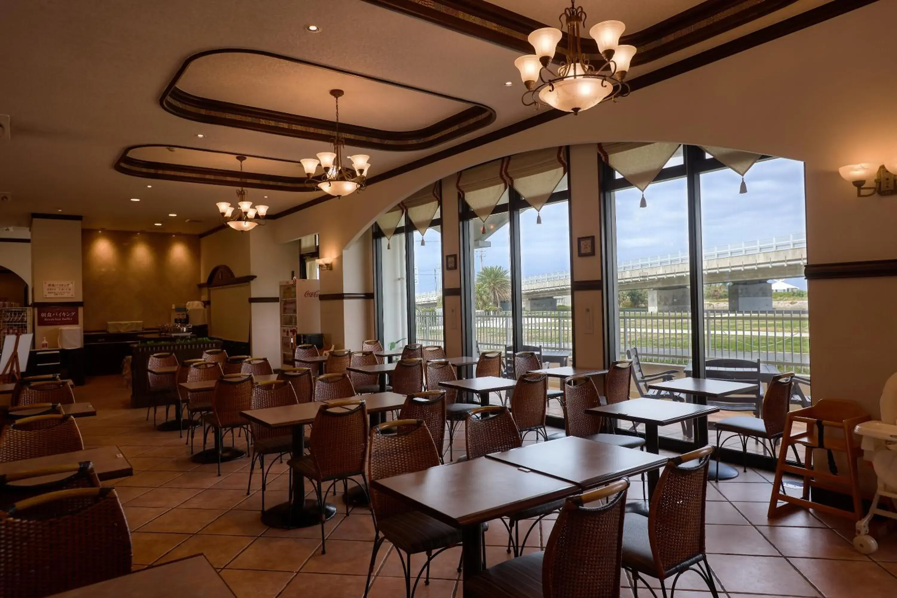 Restaurant/places to eat in Naha Beach Side Hotel Restaurant/places to eat in Naha Beach Side Hotel