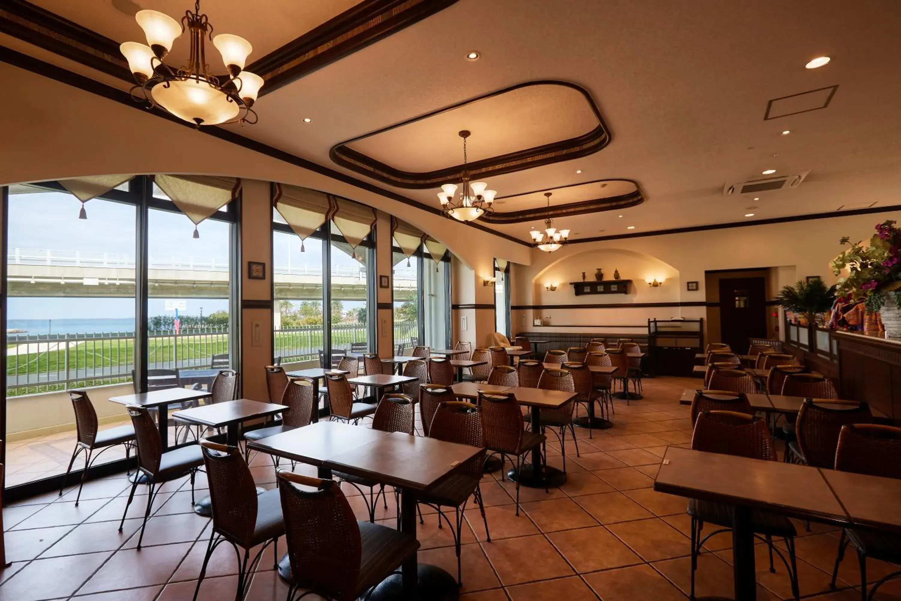 Restaurant/places to eat in Naha Beach Side Hotel Restaurant/places to eat in Naha Beach Side Hotel