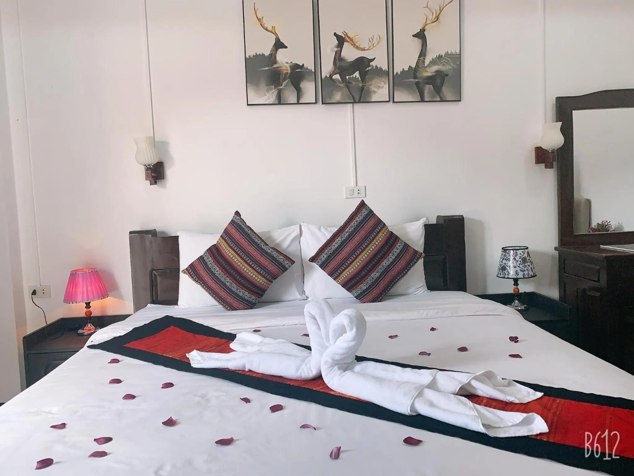 Bed in Jasmine Vangvieng Hotel