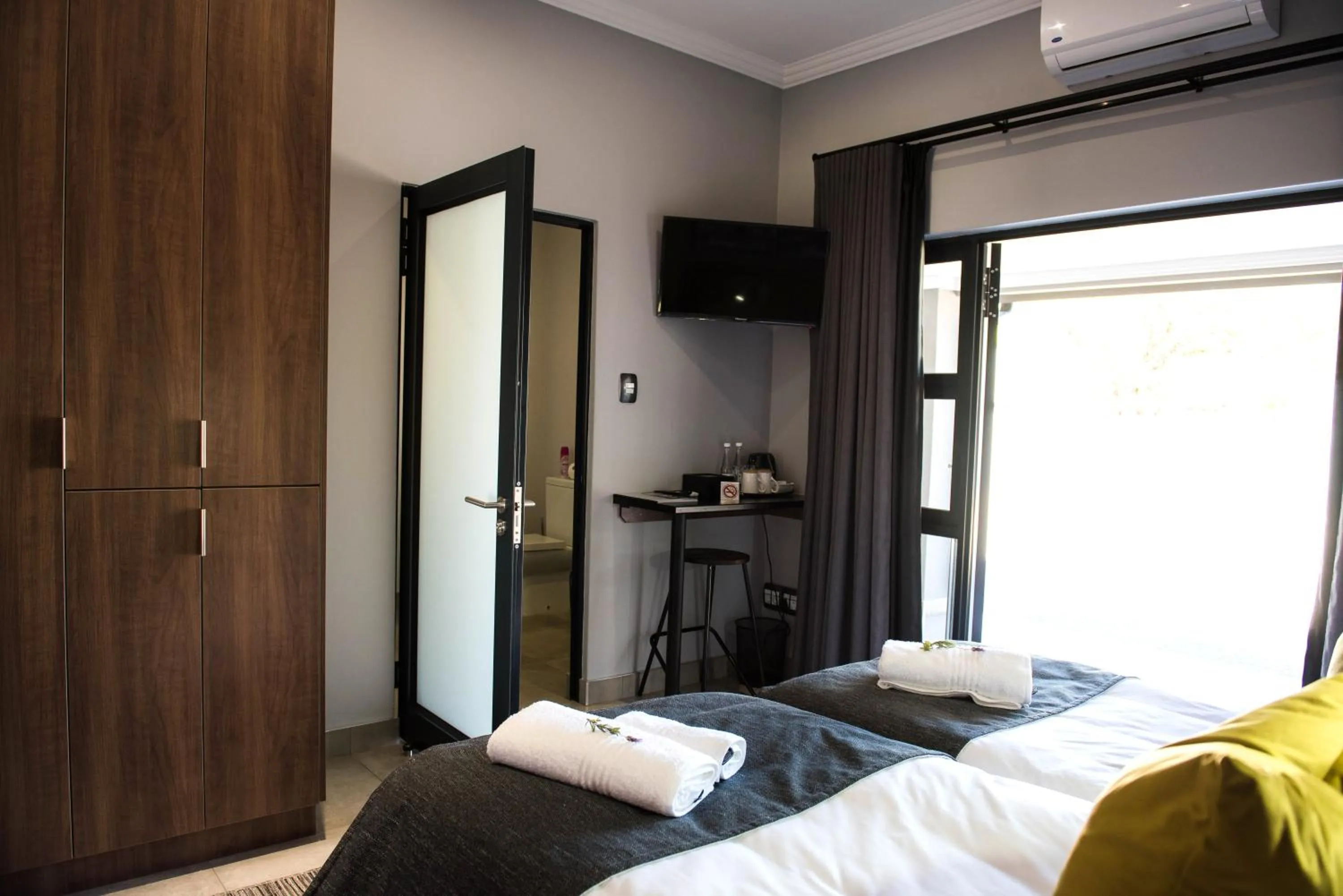 Bedroom, Bed in @Greys Guesthouse