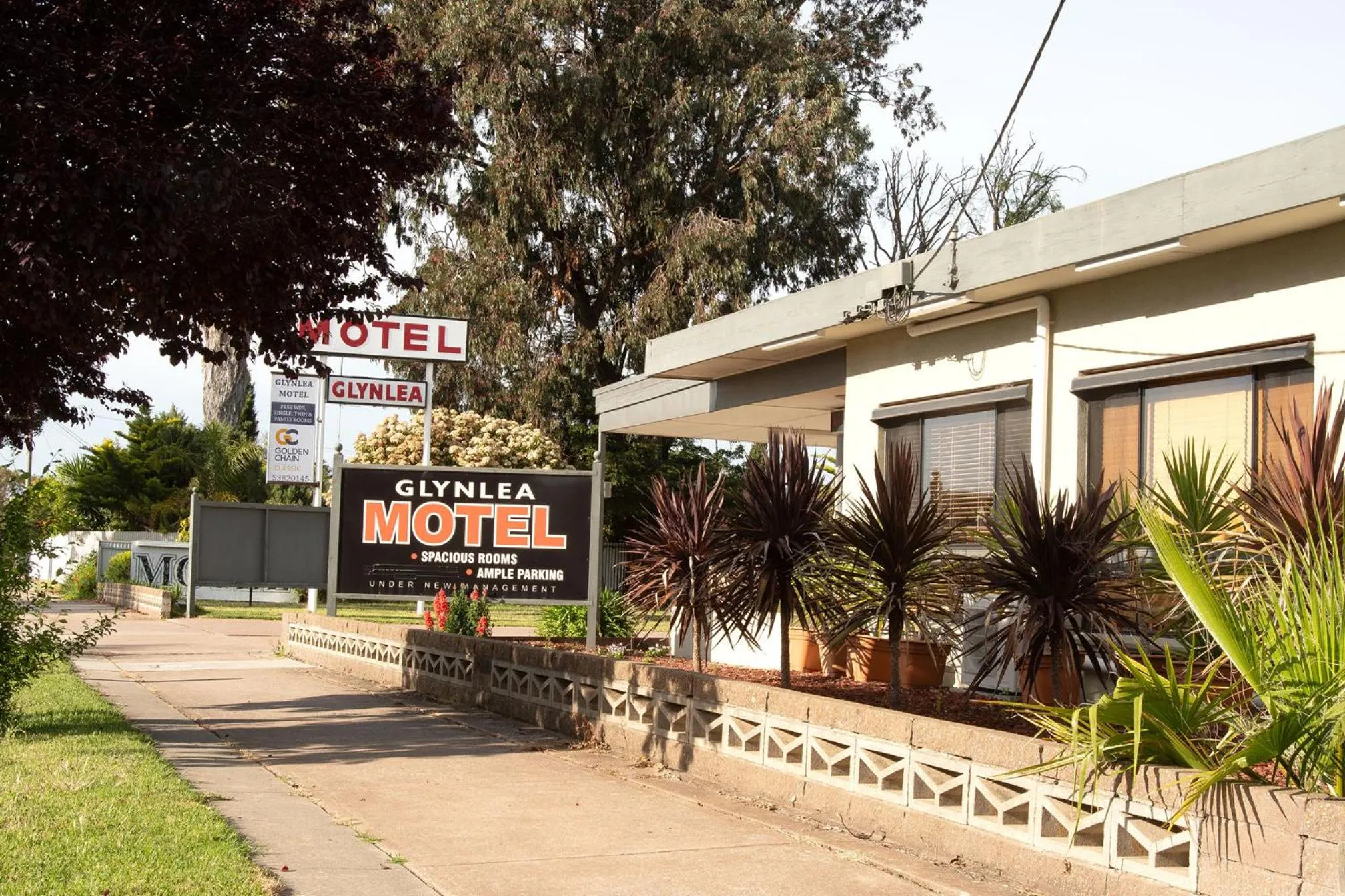 Property logo or sign in Glynlea Motel