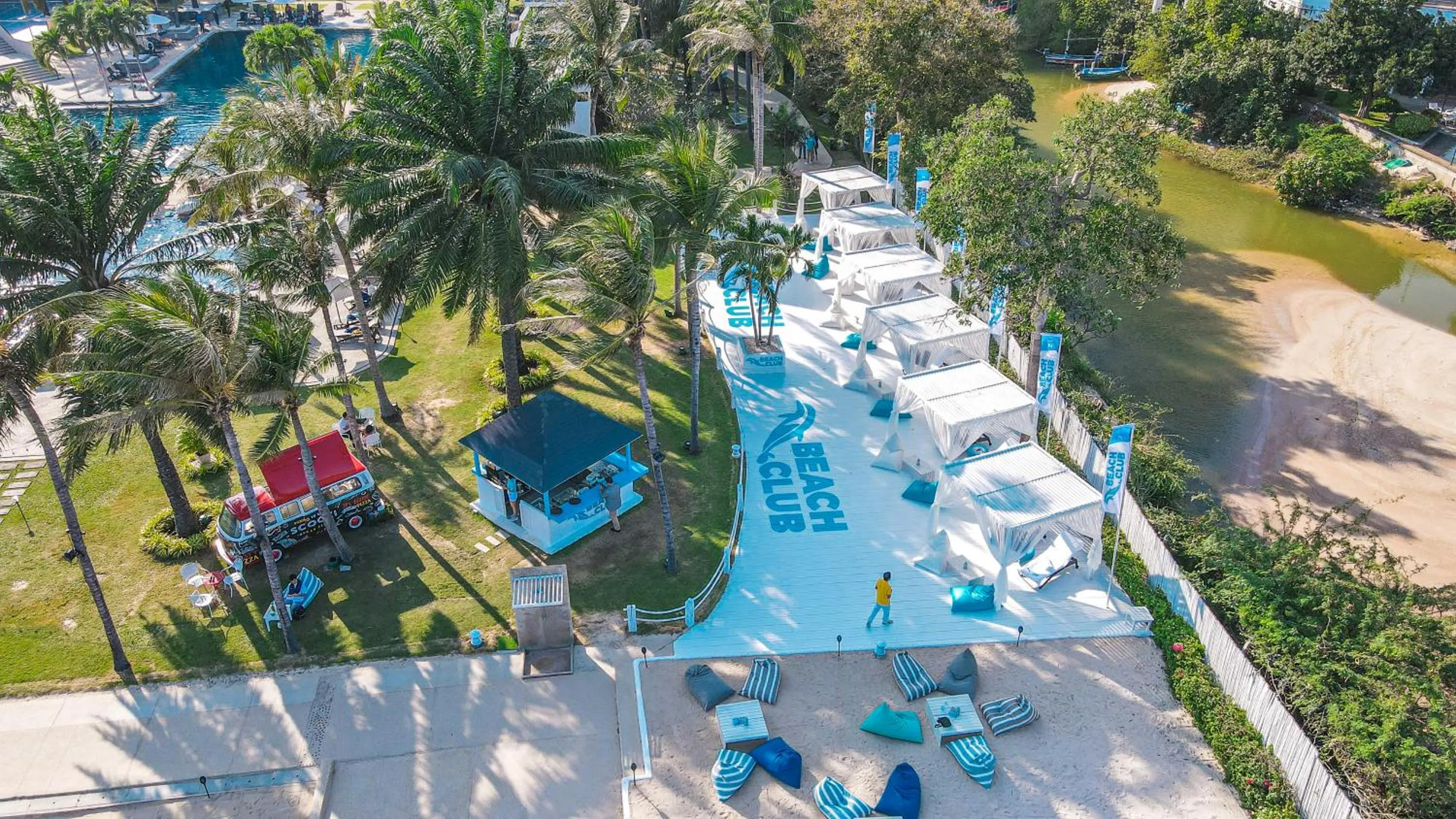 Restaurant/places to eat in Radisson Resort & Spa Hua Hin