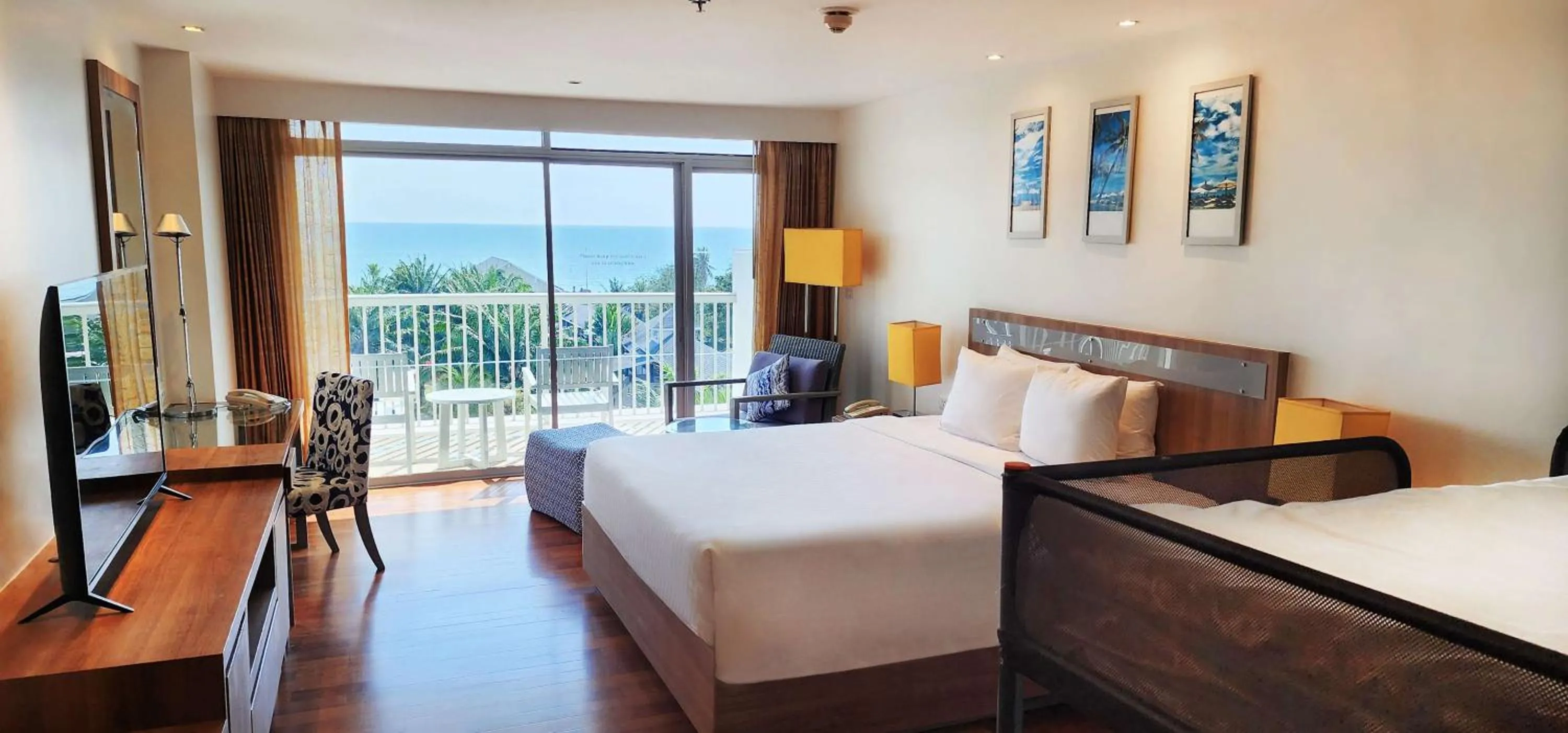 Photo of the whole room, Bed in Radisson Resort & Spa Hua Hin