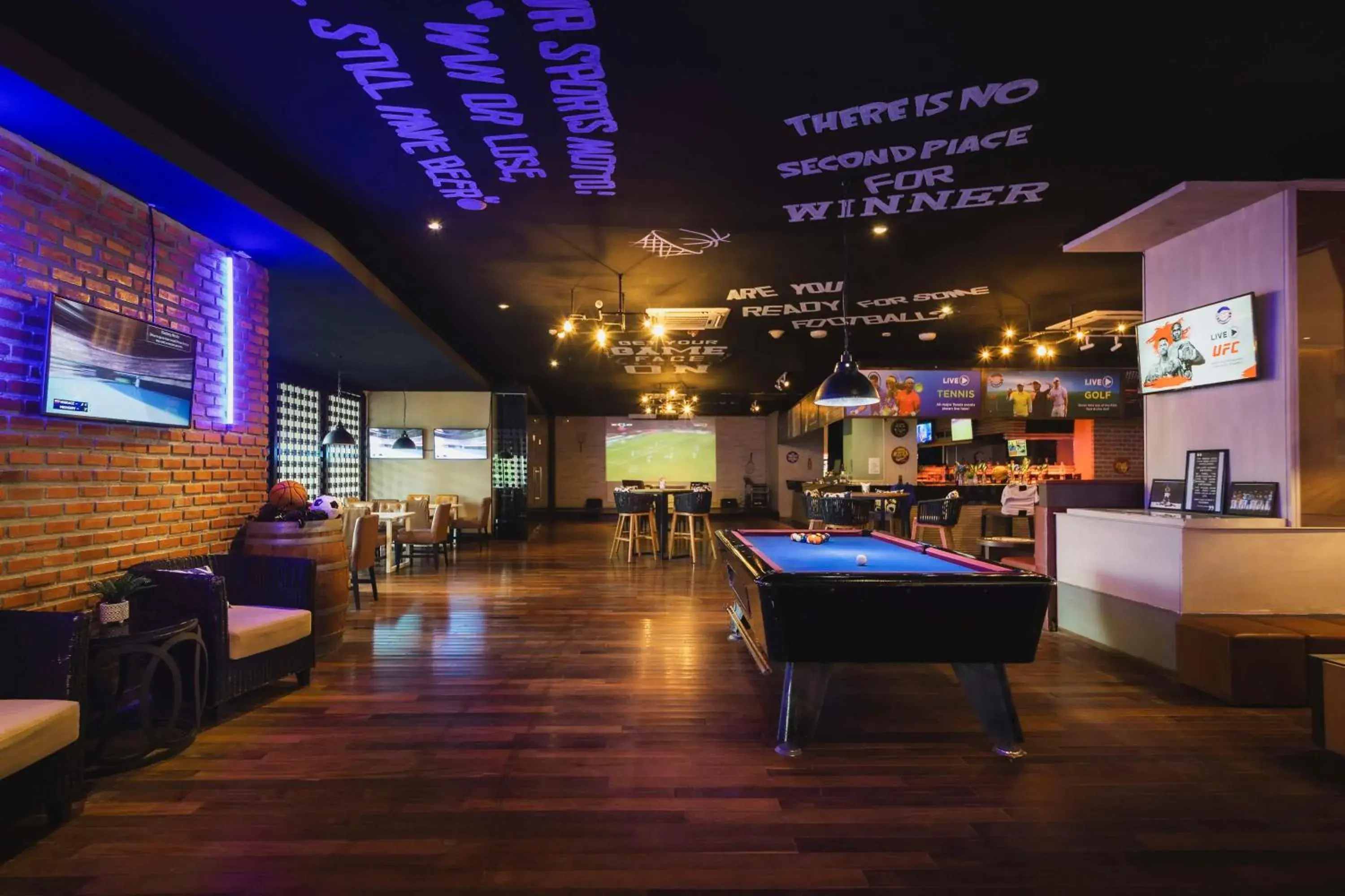 Lounge or bar in Radisson Resort & Spa Hua Hin Lounge or bar in Radisson Resort & Spa Hua Hin