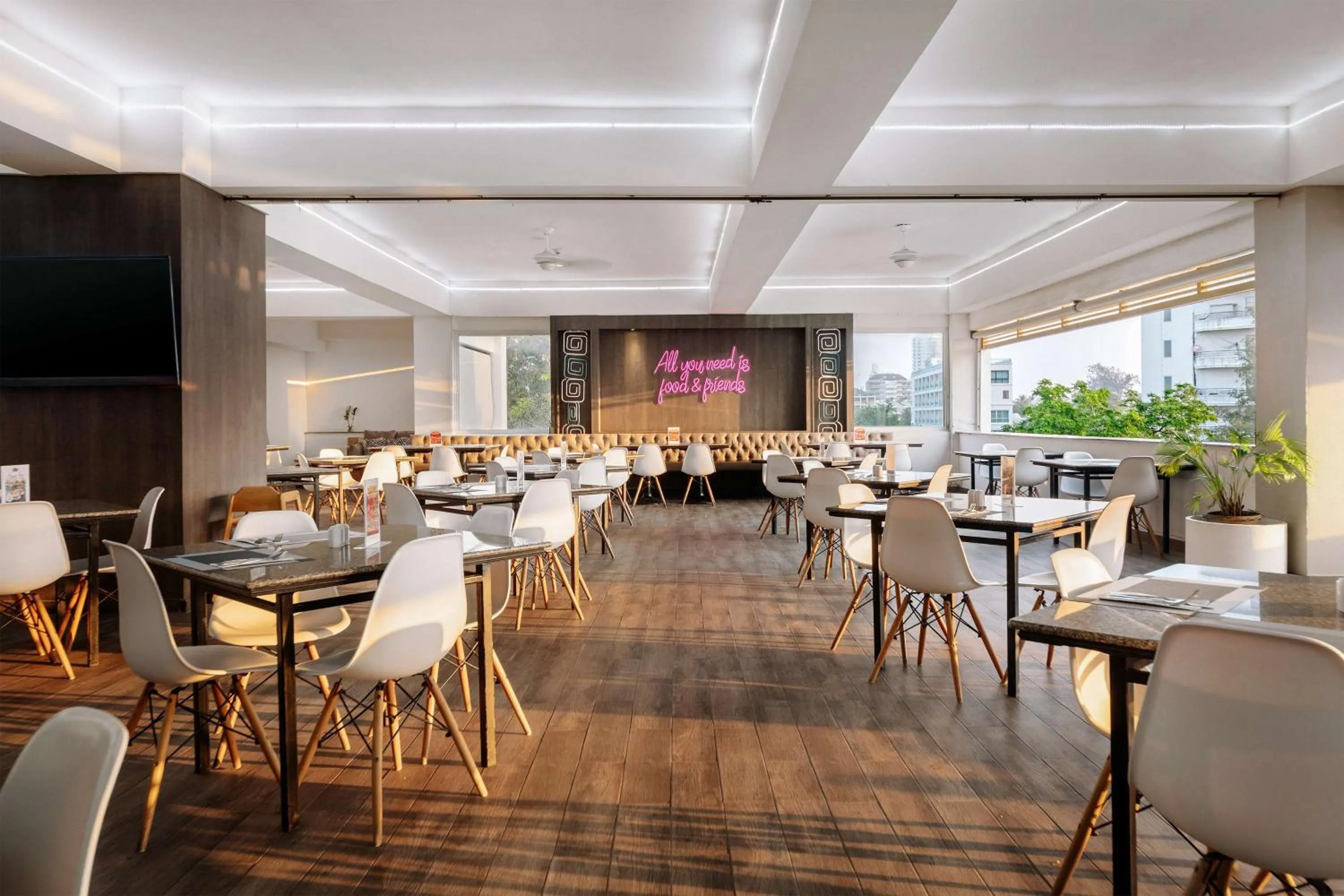 Restaurant/places to eat in Radisson Resort & Spa Hua Hin