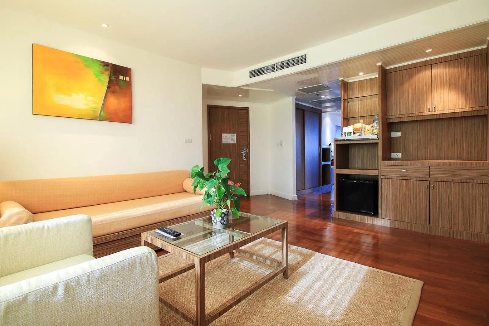 TV and multimedia in Radisson Resort & Spa Hua Hin