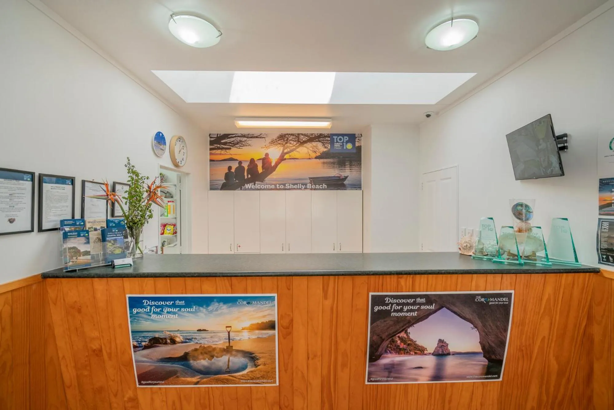 Lobby or reception in Coromandel Shelly Beach TOP 10 Holiday Park