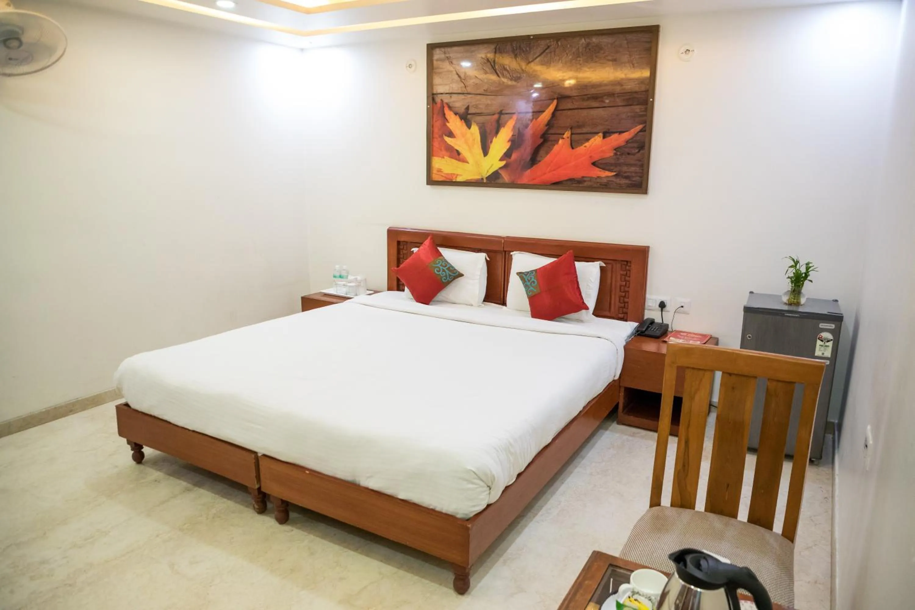 Bed in SM Palace (Near Apollo Hospital)