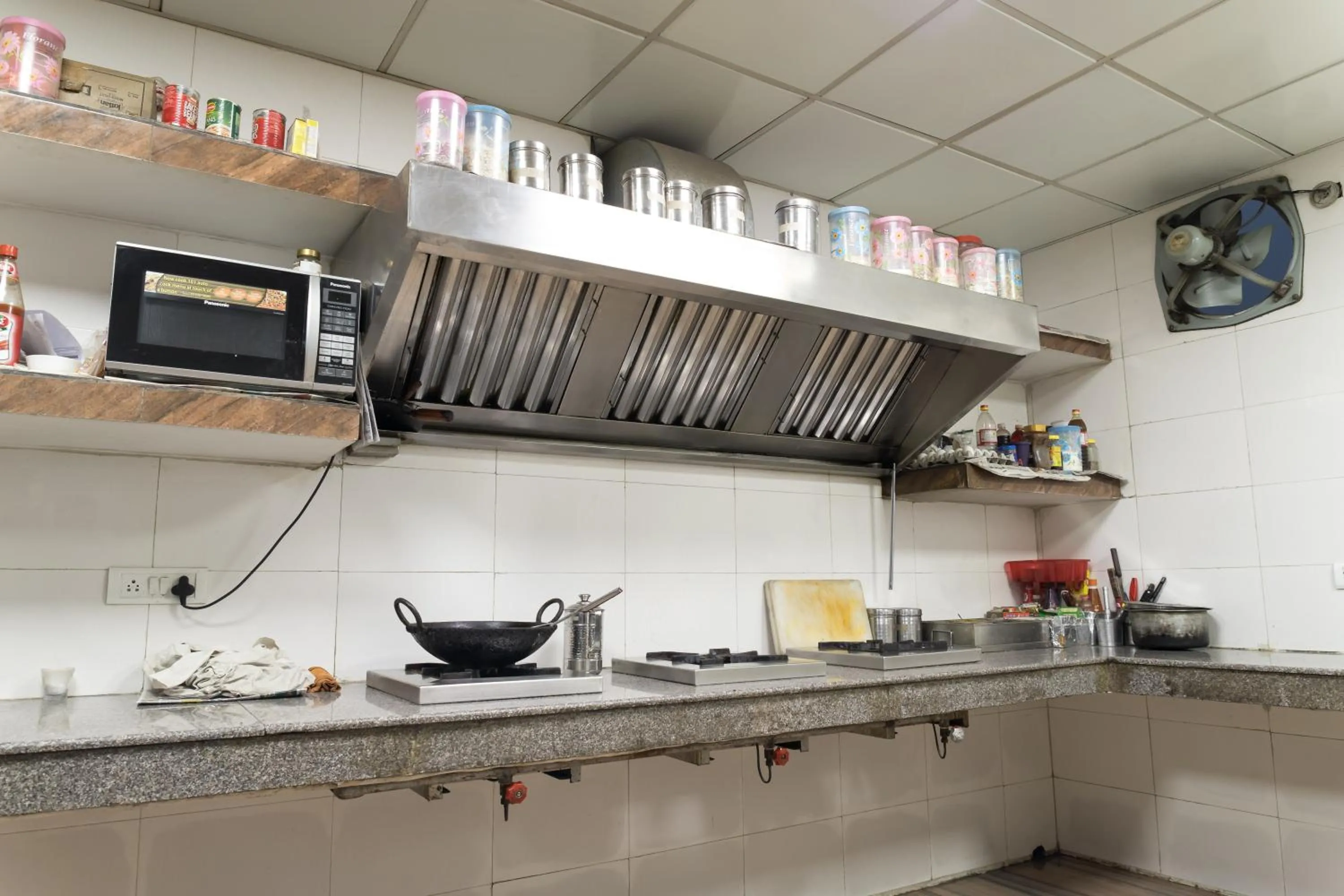 Kitchen or kitchenette in SM Palace (Near Apollo Hospital)