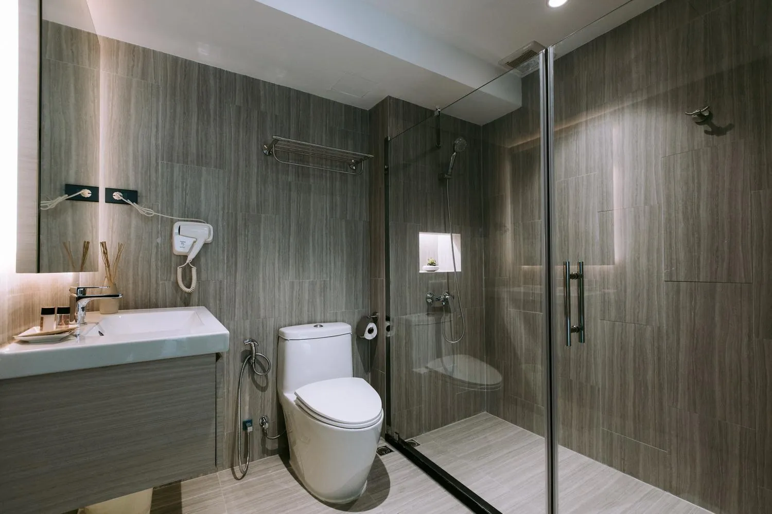 Bathroom in The Rich Hotel