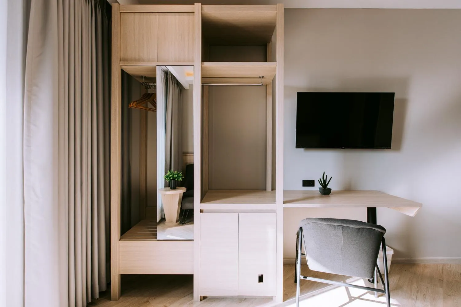 Seating area in The Rich Hotel